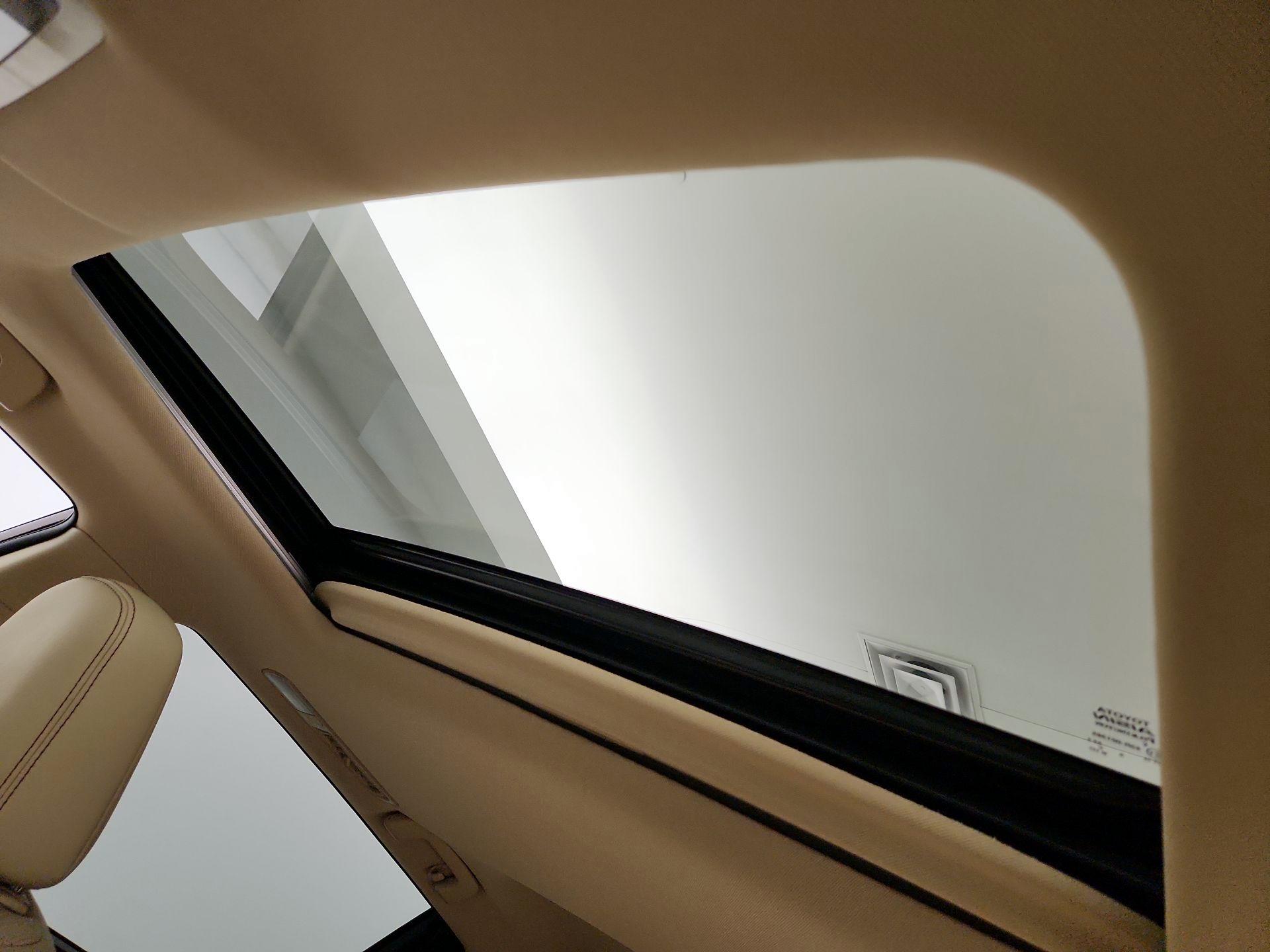Thumbnail: 2019 Toyota Highlander - 19