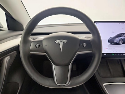 Steering Wheel & Instrument Cluster (On)