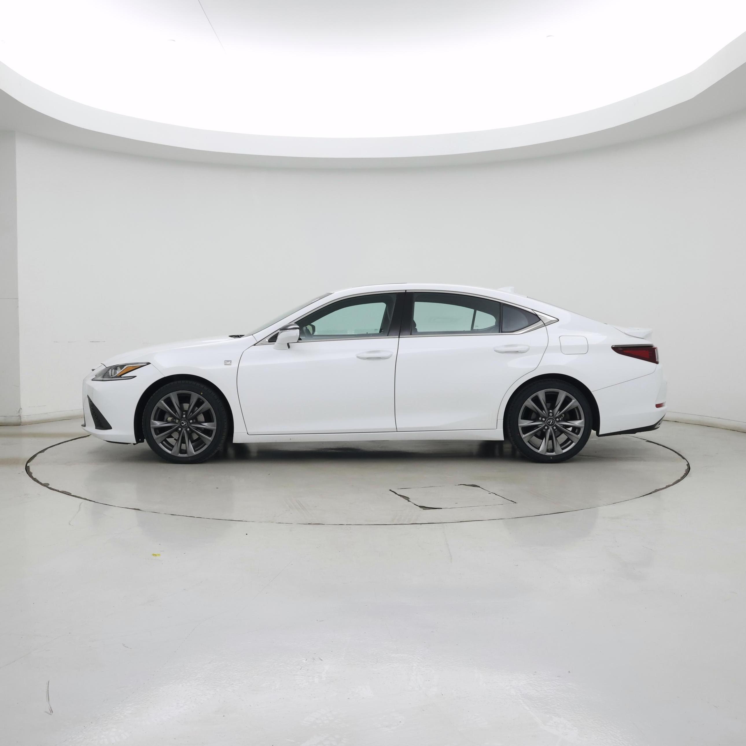 Thumbnail: 2020 Lexus ES - 3