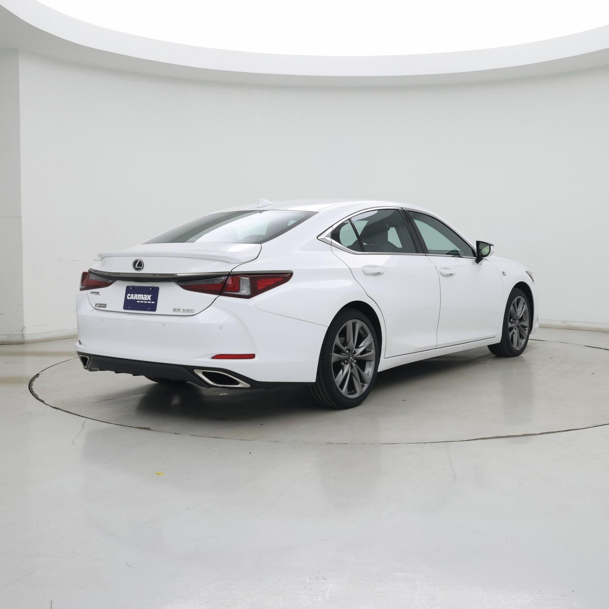 Thumbnail: 2020 Lexus ES - 8
