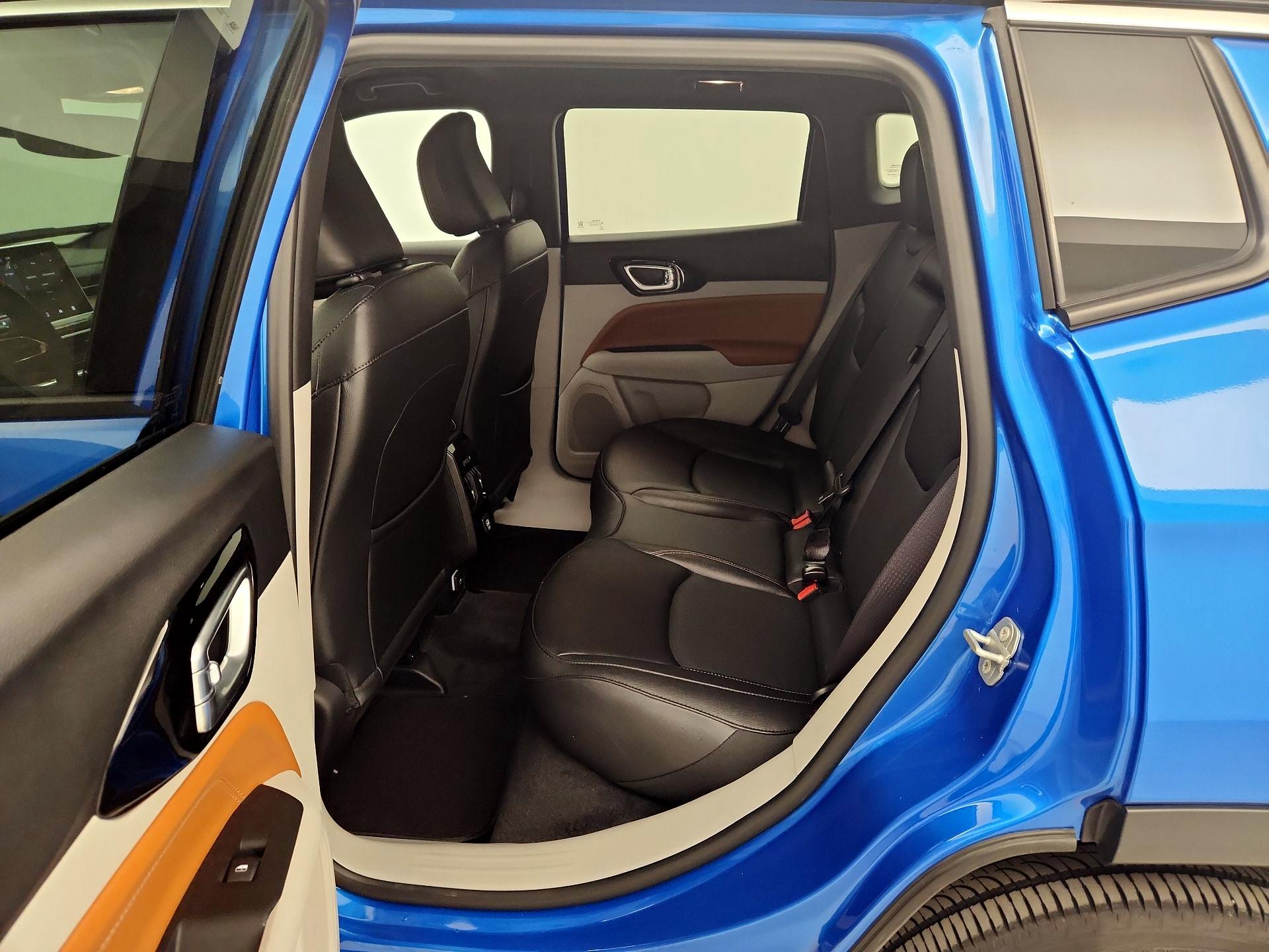 Thumbnail: 2023 Jeep Compass - 19