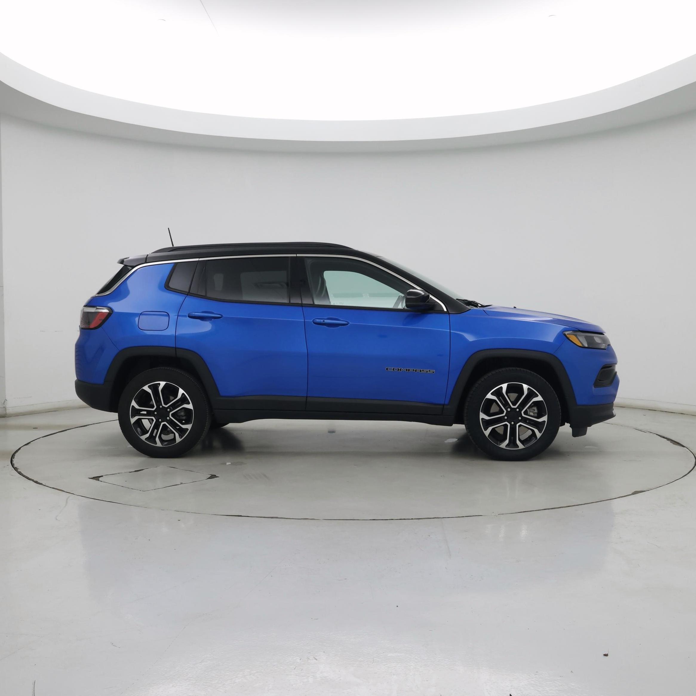 Thumbnail: 2023 Jeep Compass - 7