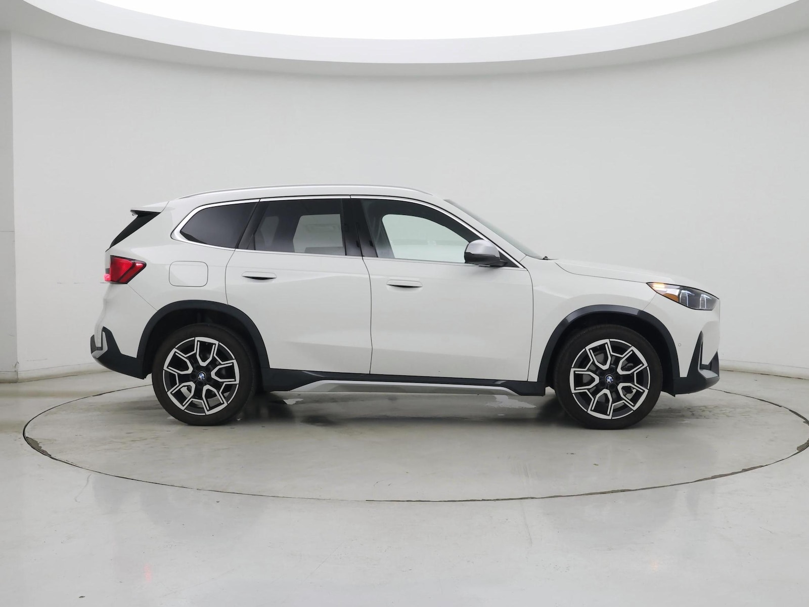 2023 BMW X1 28i - Photo 8