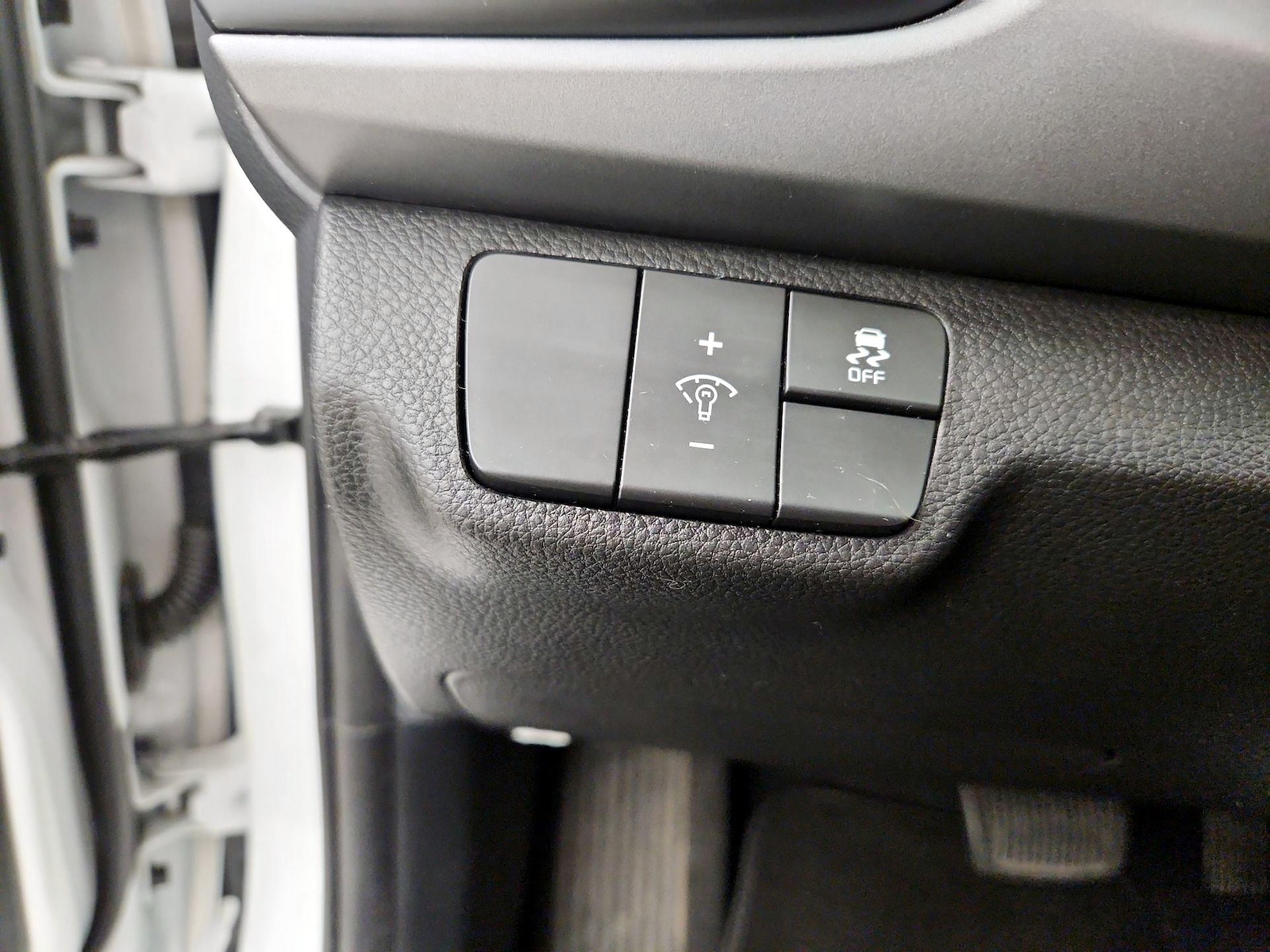 2023 Kia Rio S - Photo 14