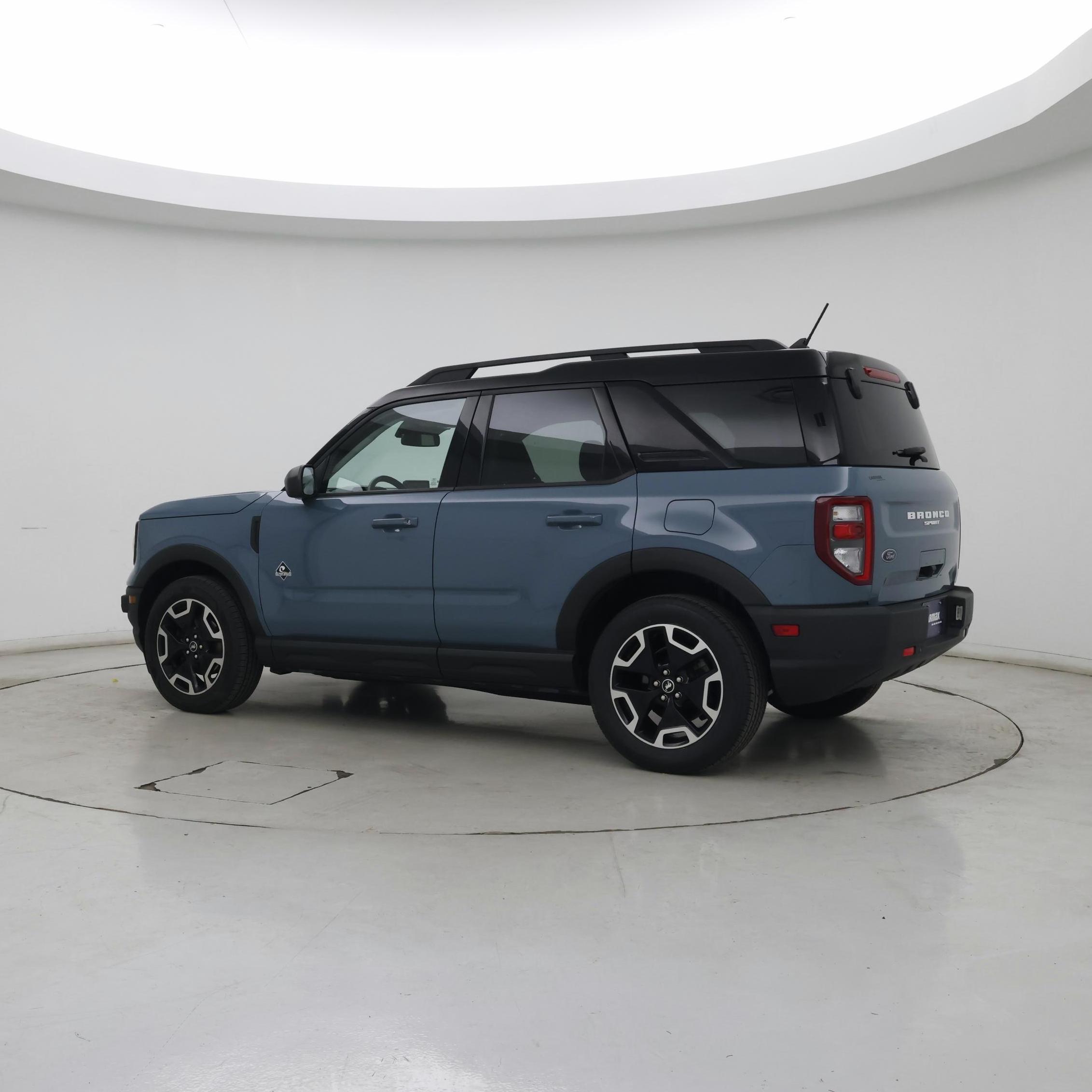 Thumbnail: 2021 Ford Bronco Sport - 3