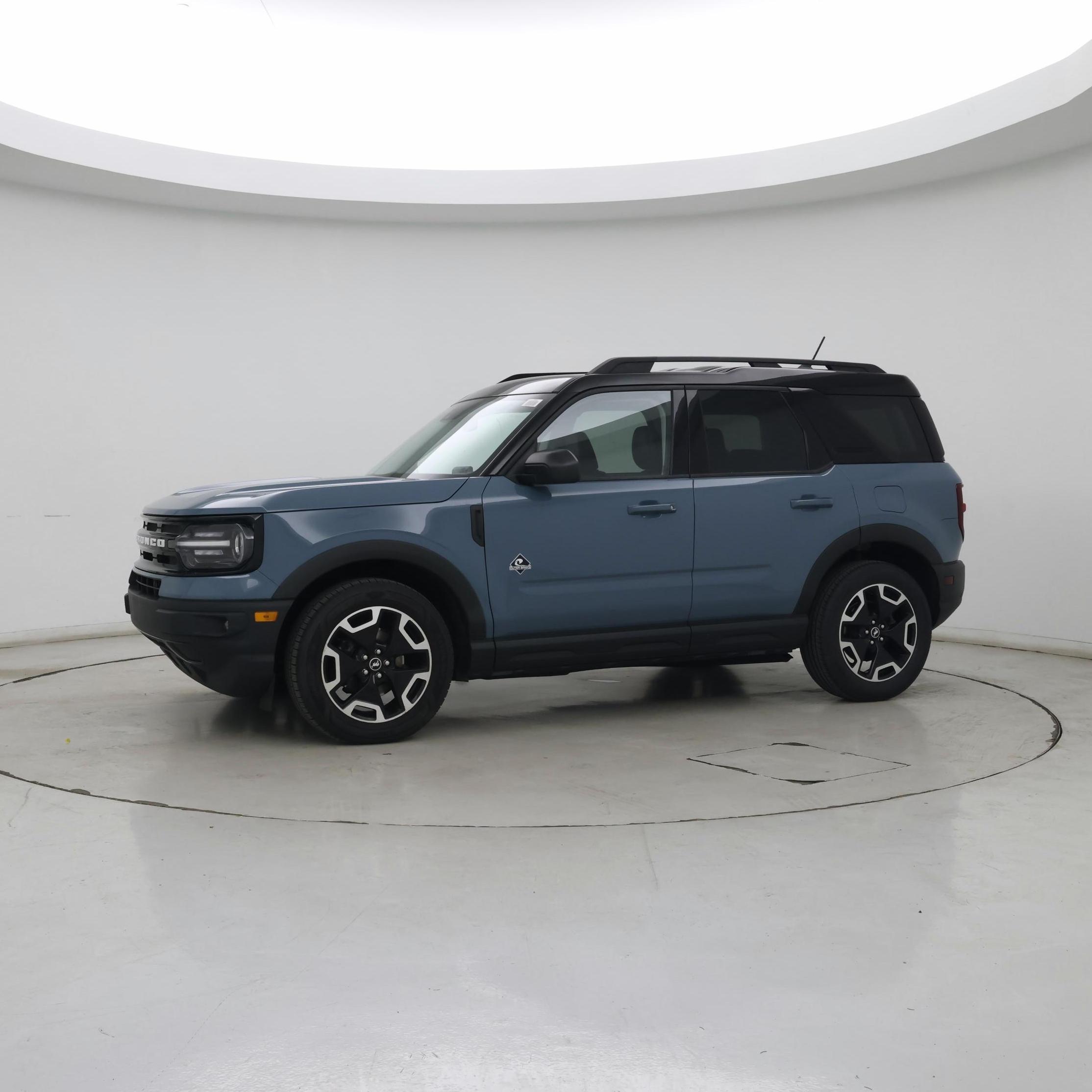 Thumbnail: 2021 Ford Bronco Sport - 4