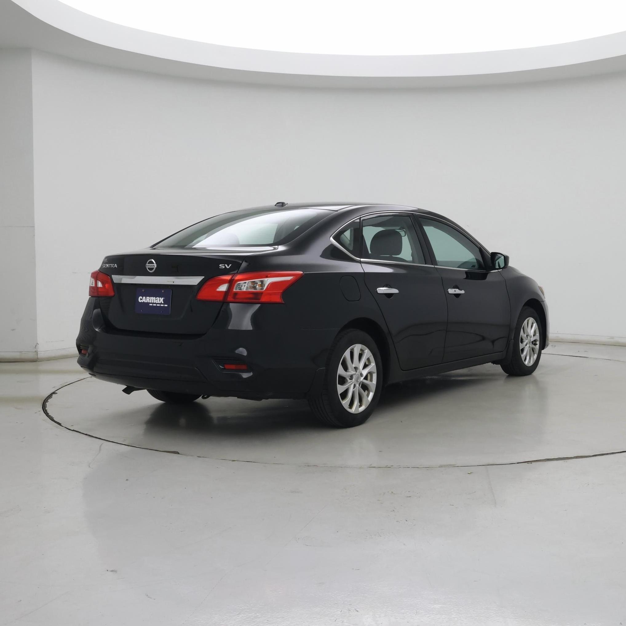 Thumbnail: 2017 Nissan Sentra - 8