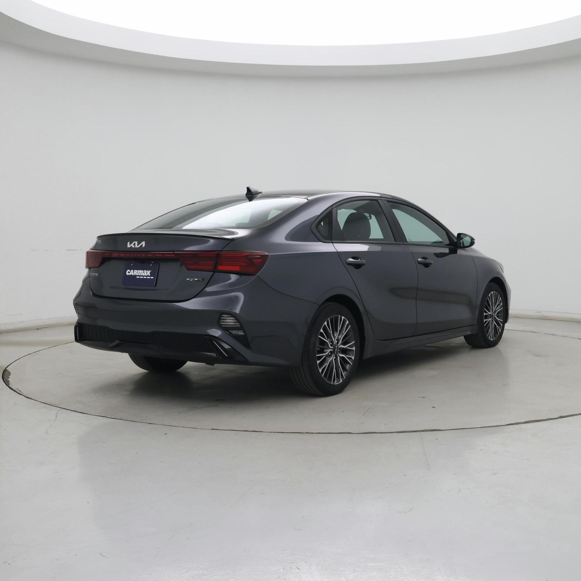 Thumbnail: 2023 Kia Forte - 8