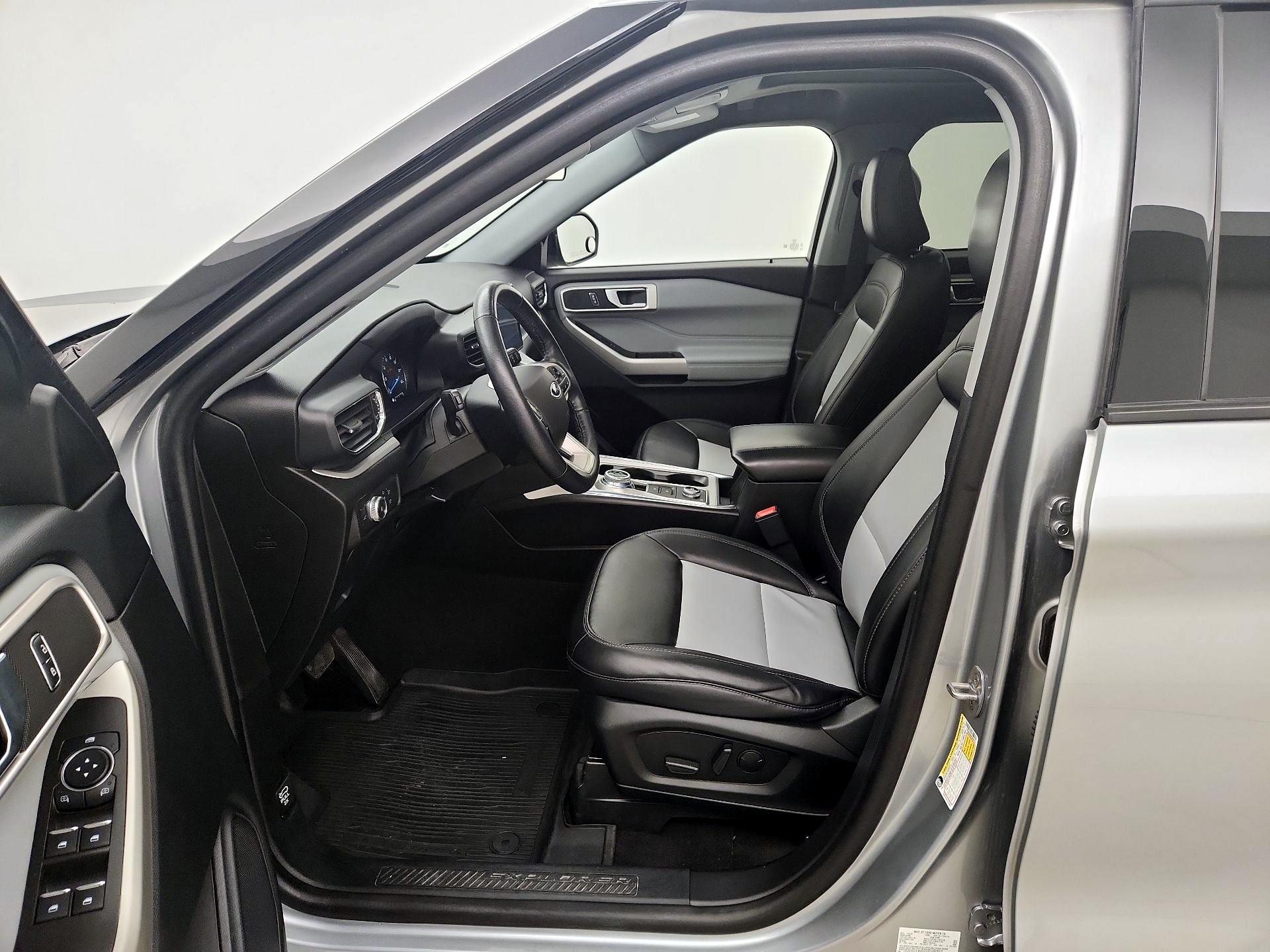 Thumbnail: 2022 Ford Explorer - 11
