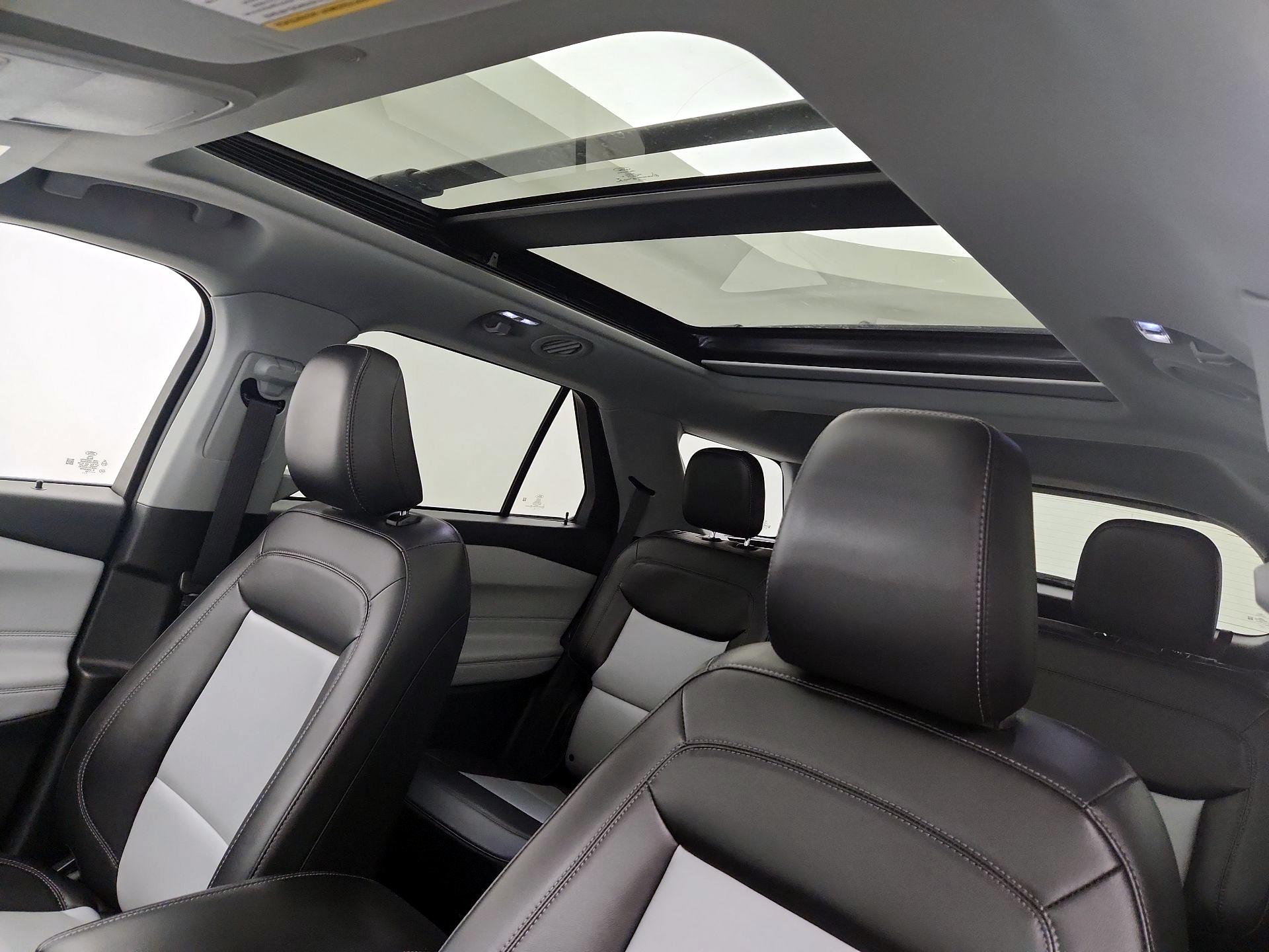 Thumbnail: 2022 Ford Explorer - 20