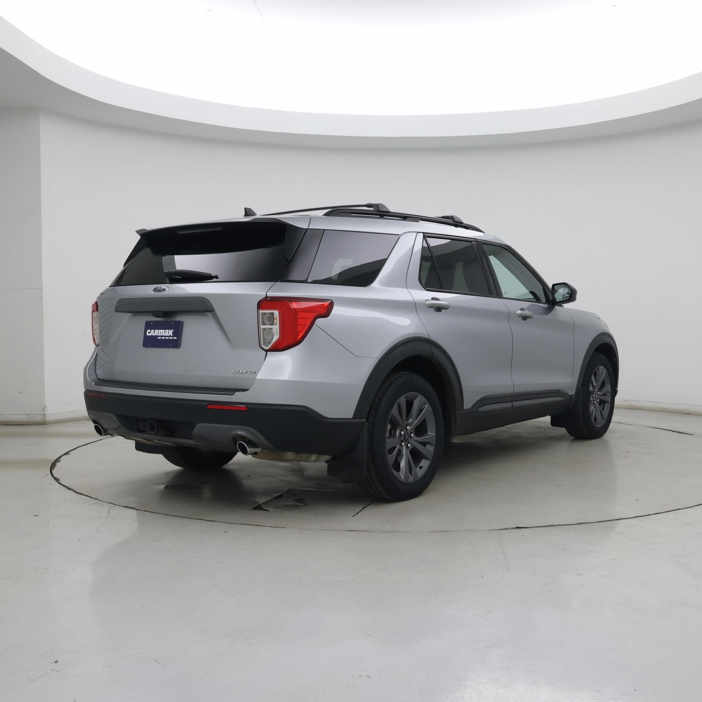 Thumbnail: 2022 Ford Explorer - 8