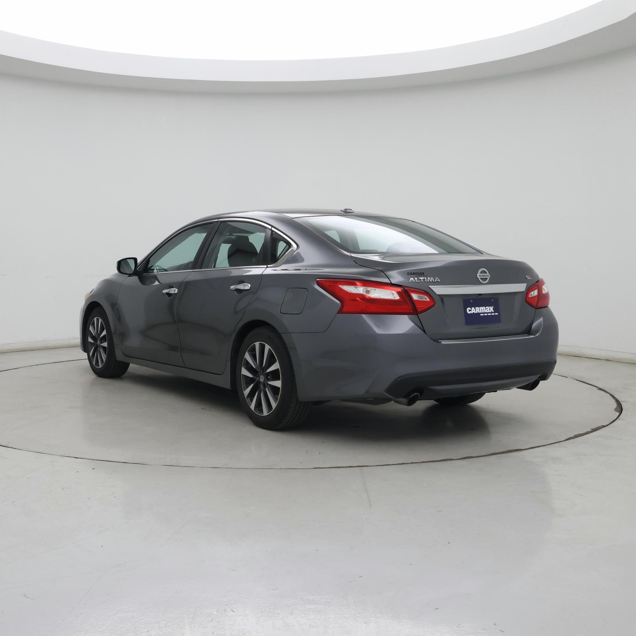 Thumbnail: 2016 Nissan Altima - 2