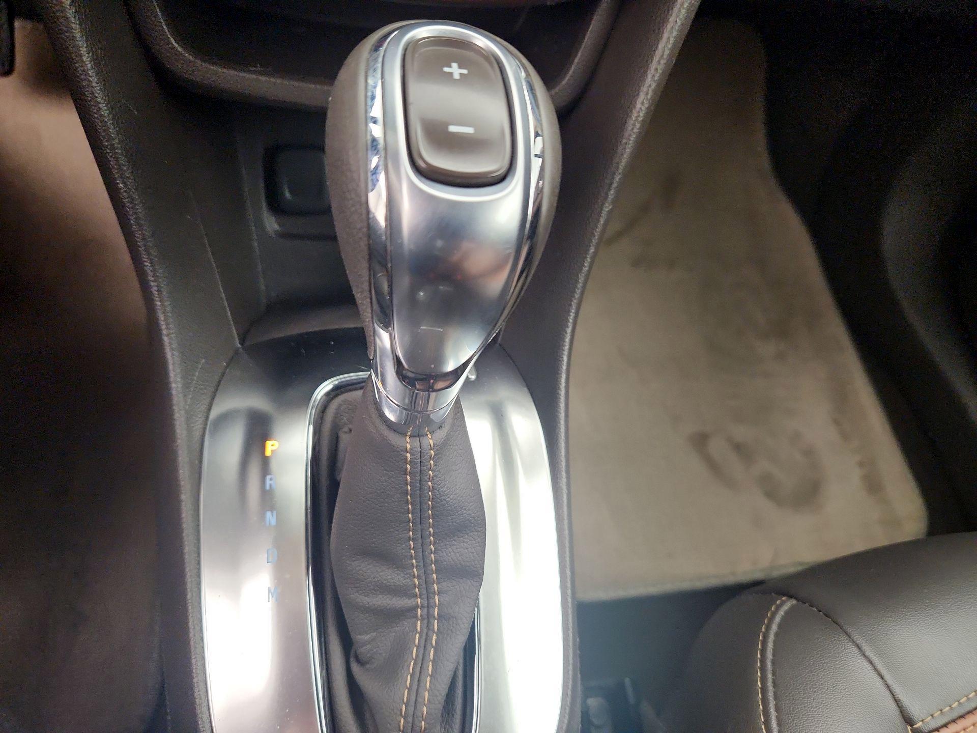Thumbnail: 2015 Buick Encore - 18