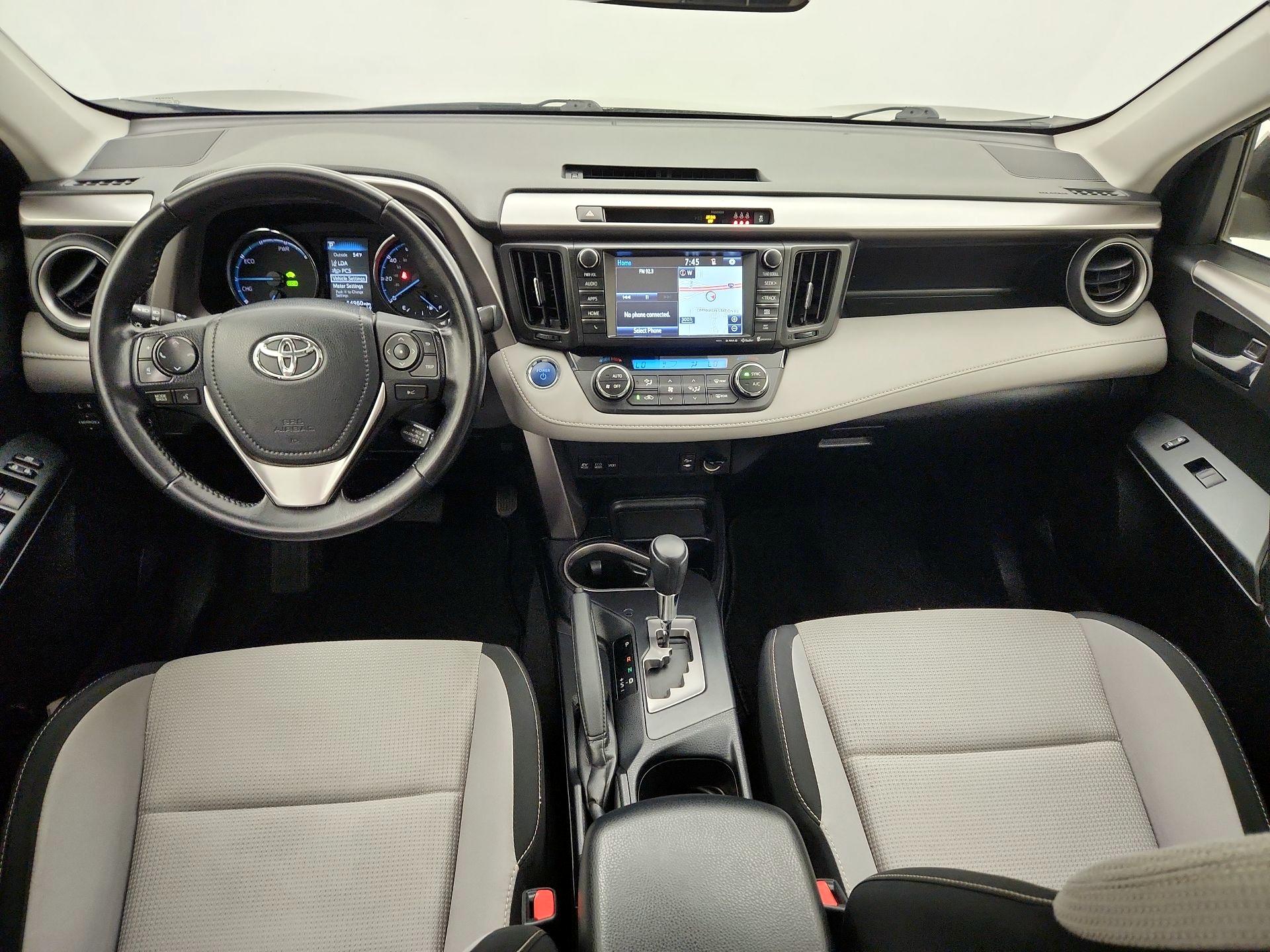 Thumbnail: 2017 Toyota RAV4 - 9