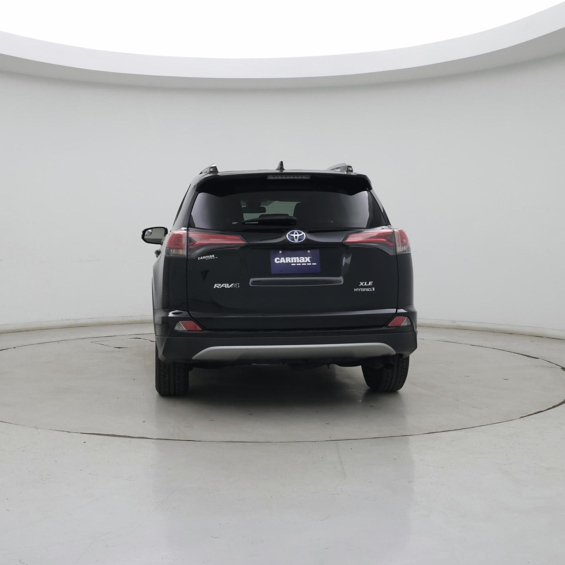 Thumbnail: 2017 Toyota RAV4 - 6