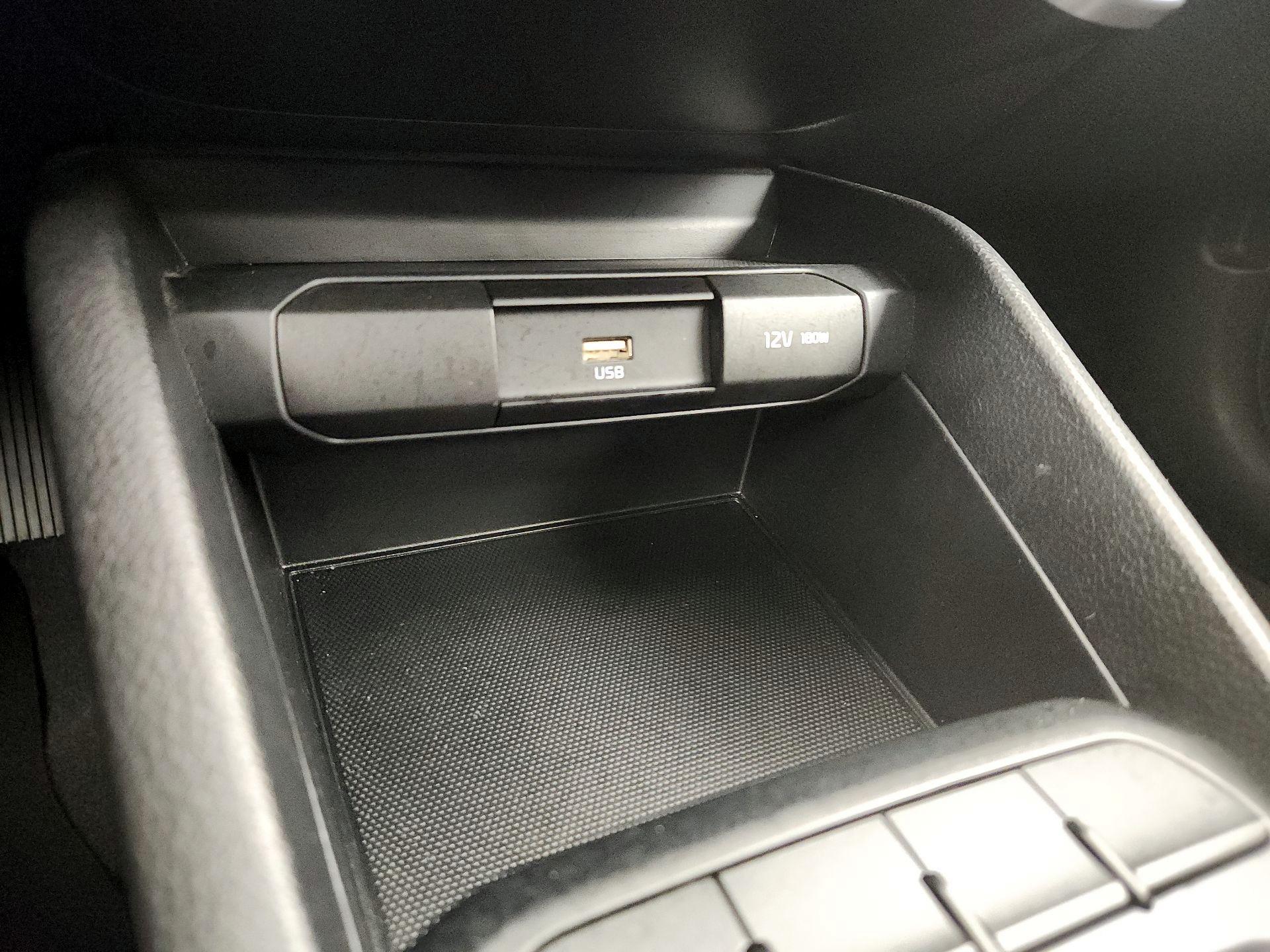 Thumbnail: 2021 Kia Rio5 - 18