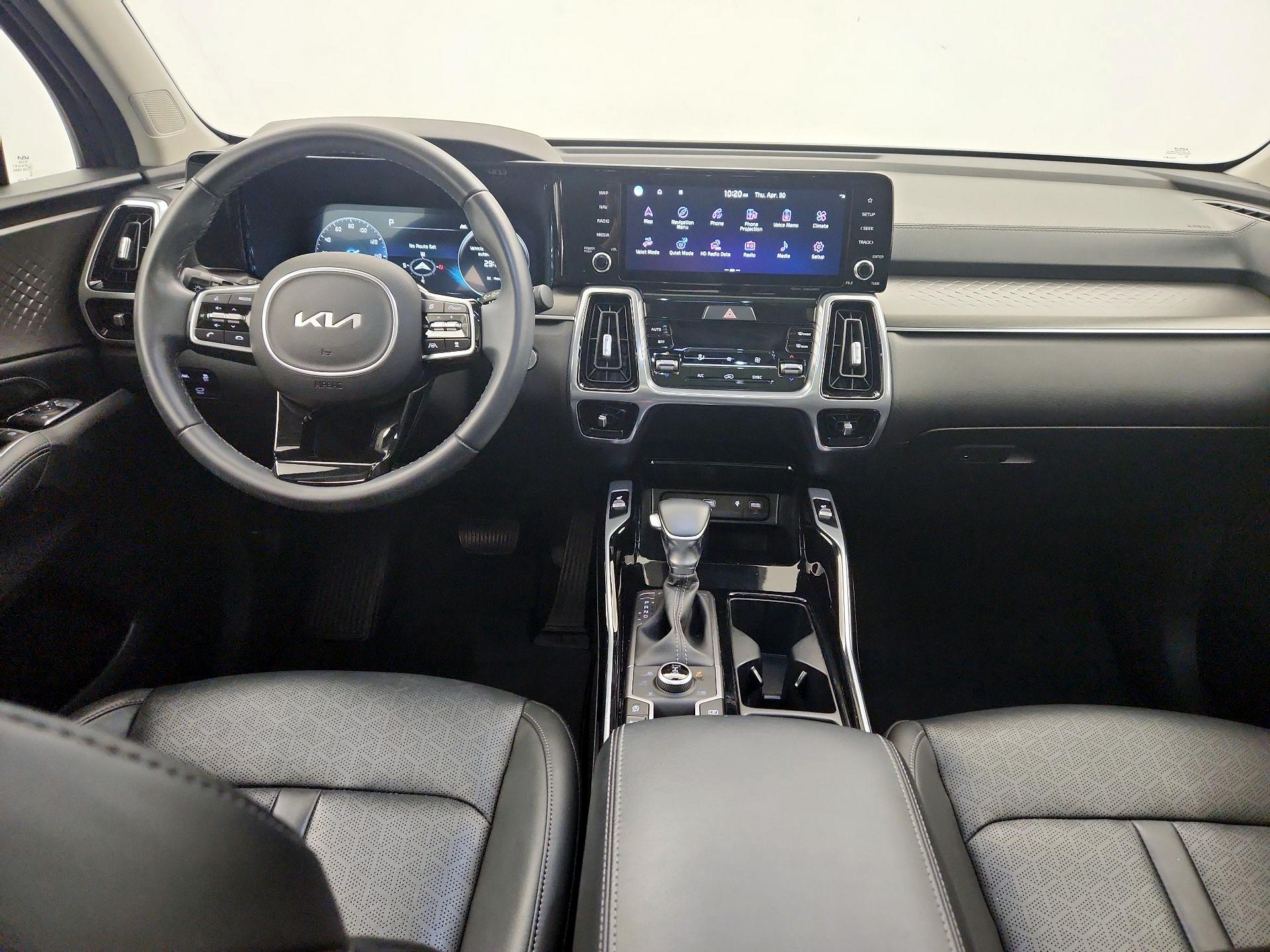 Thumbnail: 2023 Kia Sorento - 9