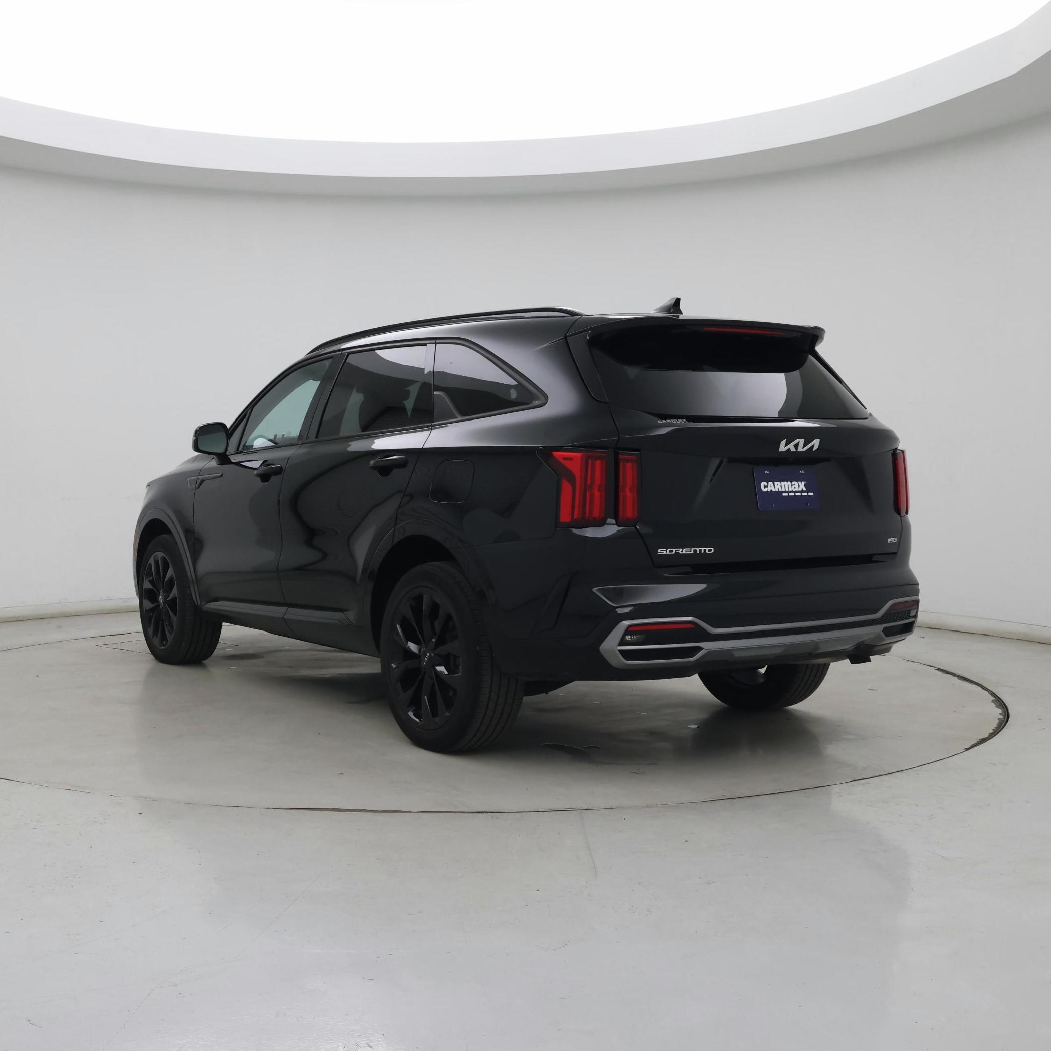 Thumbnail: 2023 Kia Sorento - 2