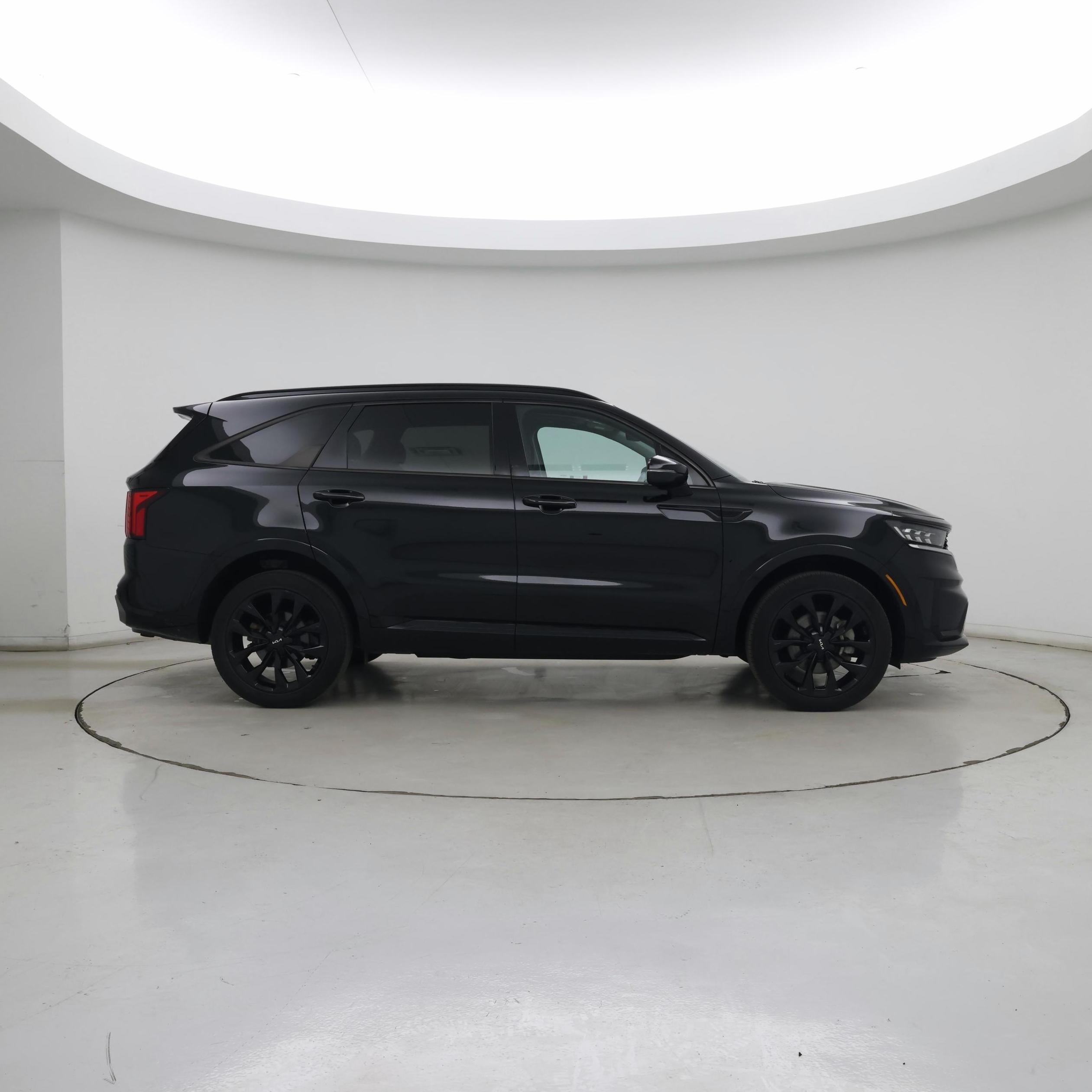 Thumbnail: 2023 Kia Sorento - 7