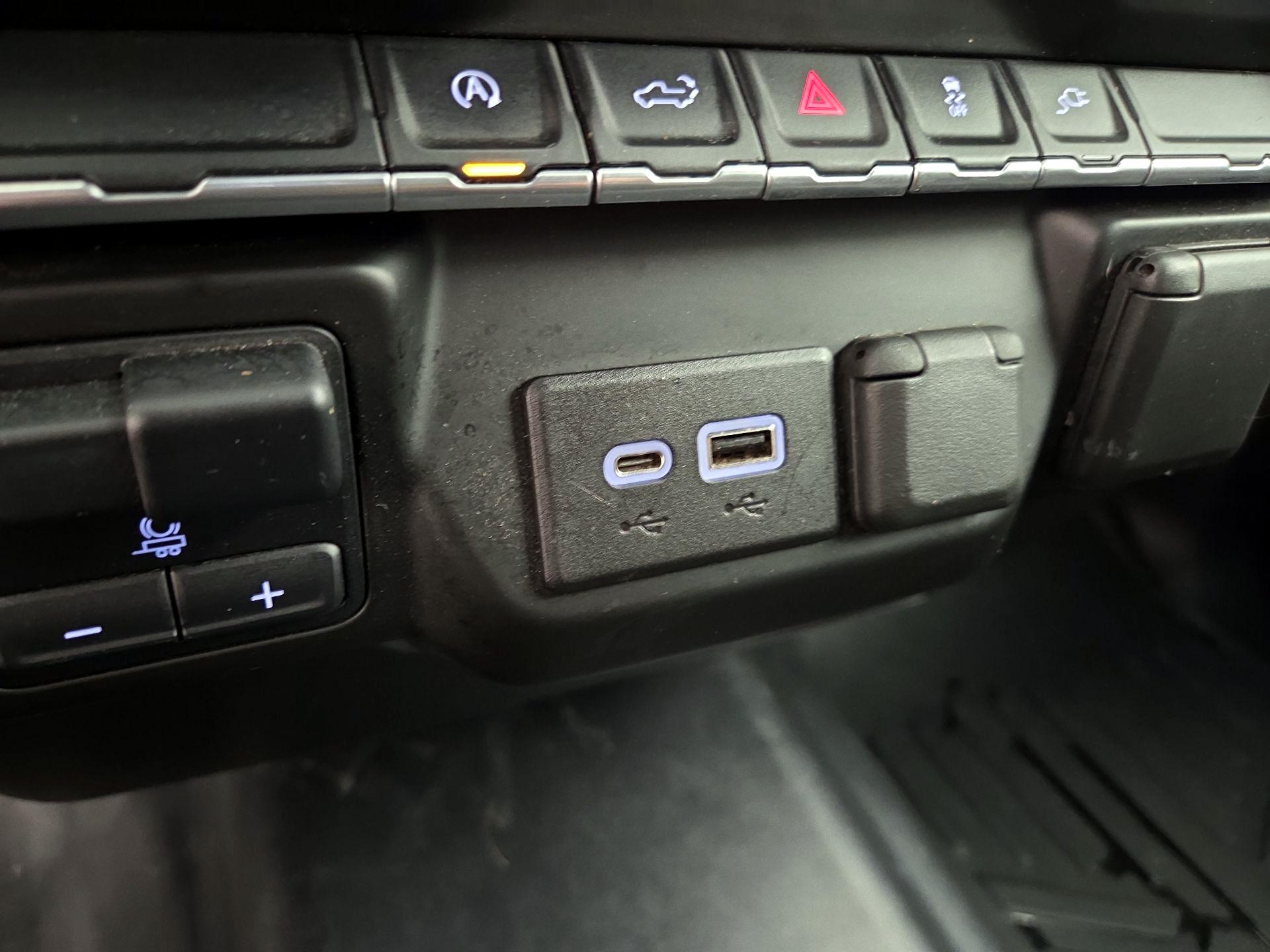 Thumbnail: 2021 Chevrolet Silverado 1500 - 18