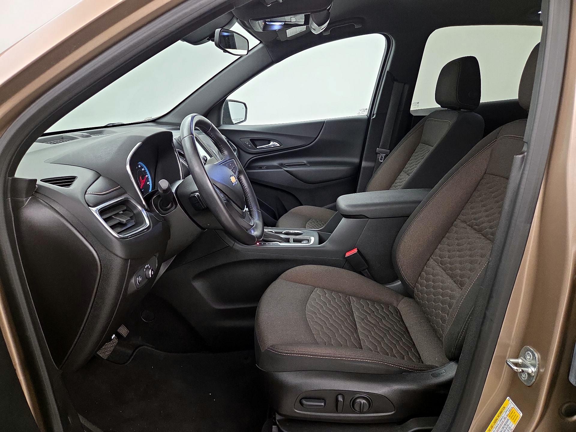 Thumbnail: 2018 Chevrolet Equinox - 11