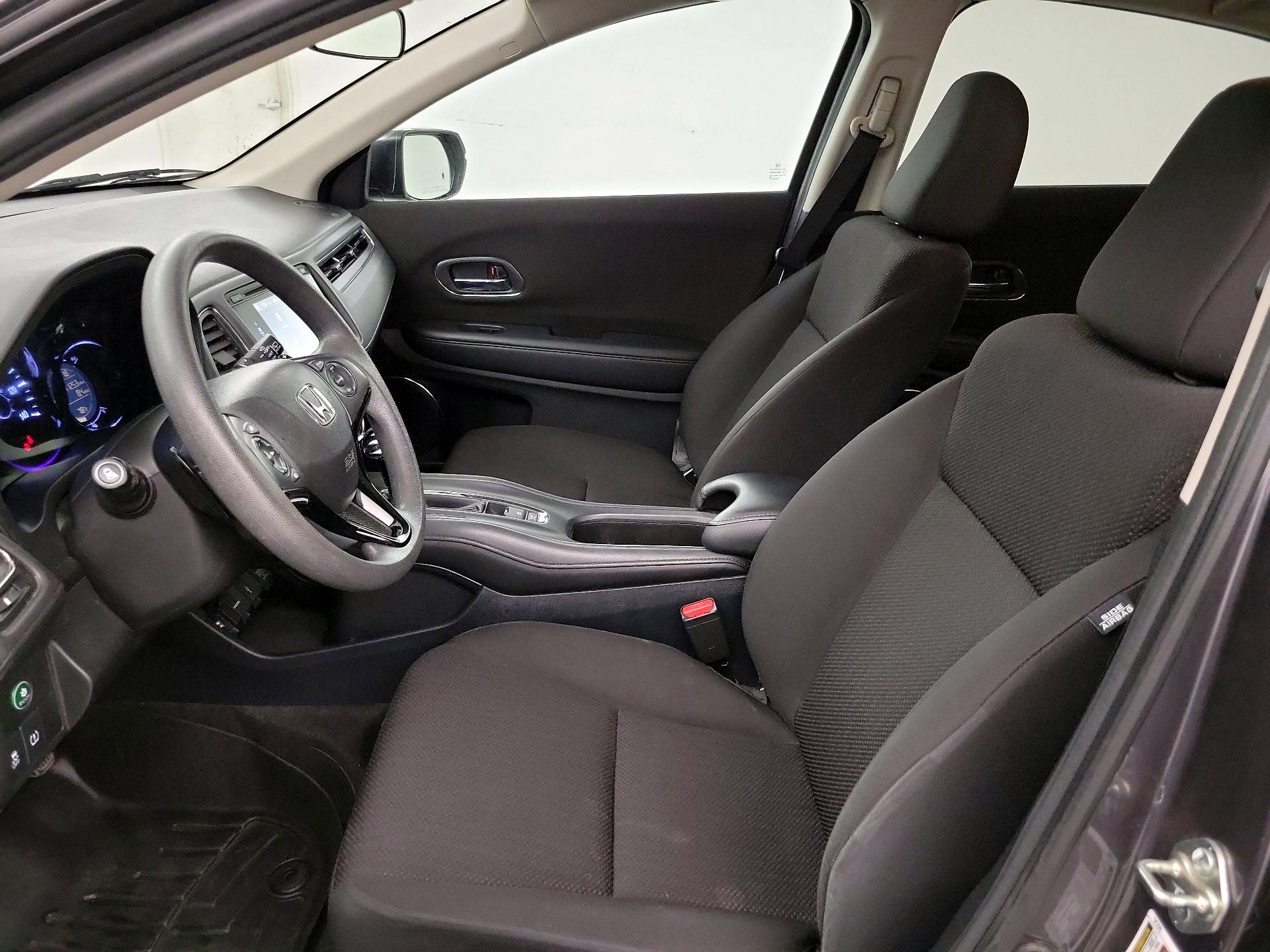 Thumbnail: 2016 Honda HR-V - 11