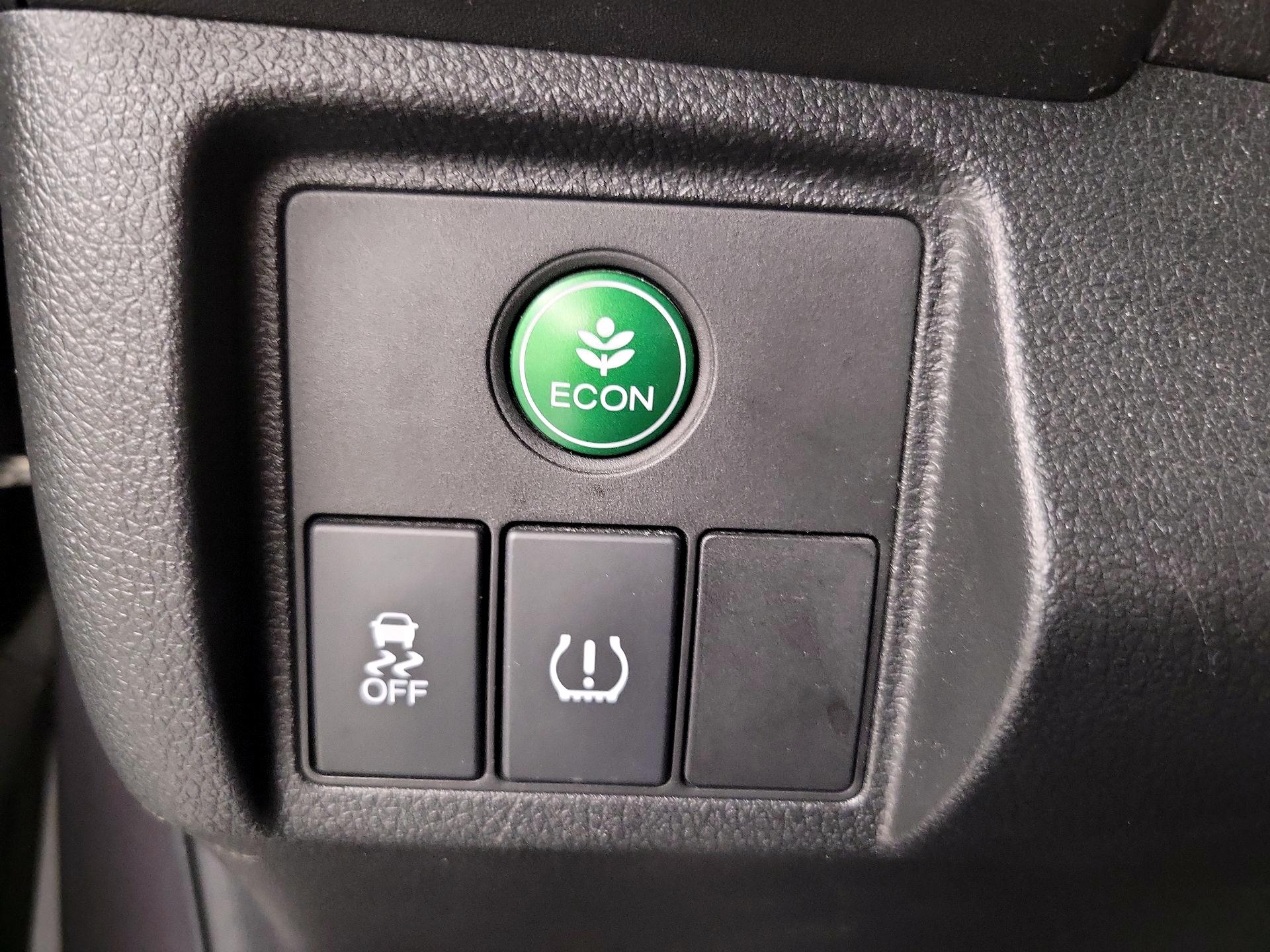 Thumbnail: 2016 Honda HR-V - 13
