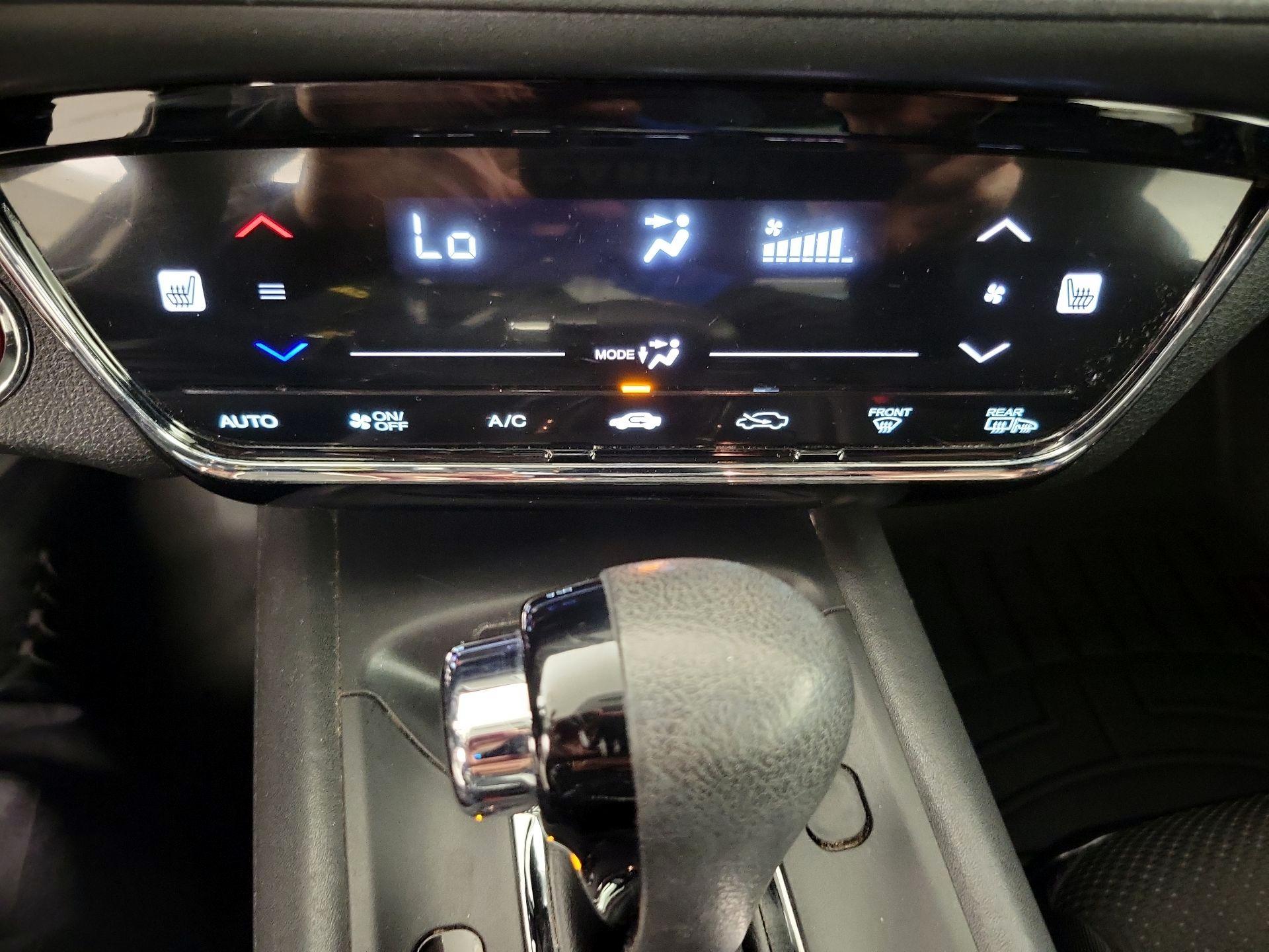 Thumbnail: 2016 Honda HR-V - 16