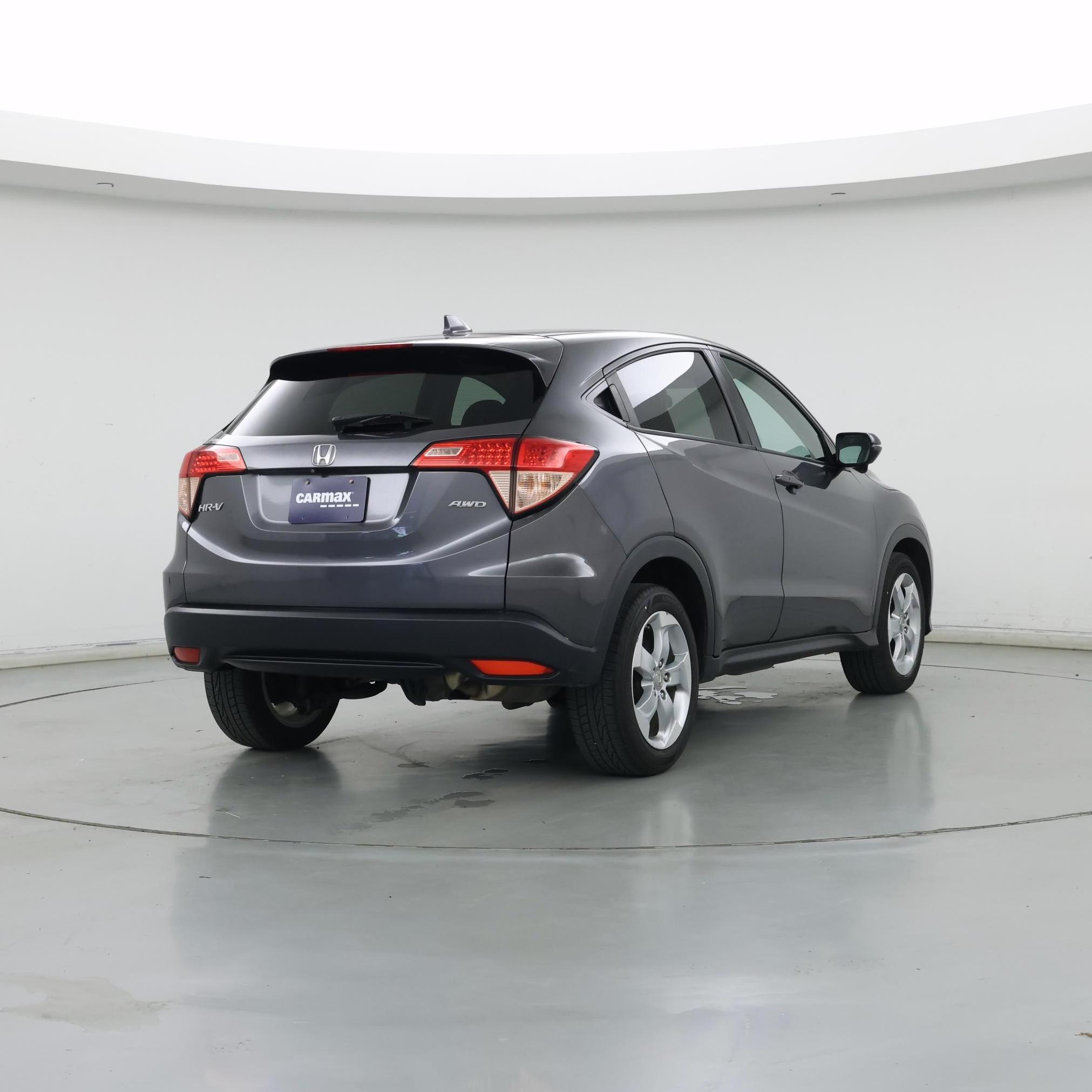Thumbnail: 2016 Honda HR-V - 8