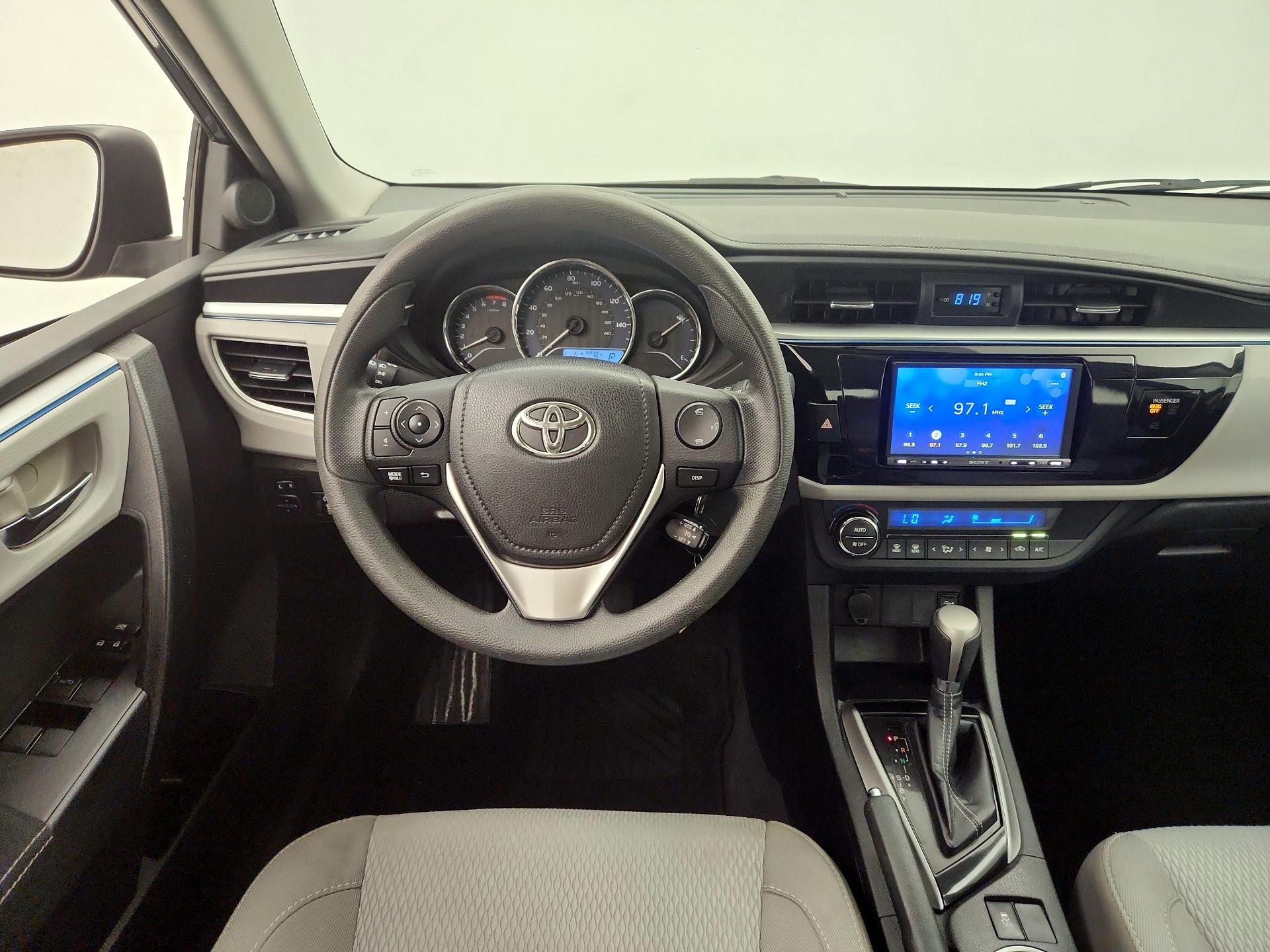 Thumbnail: 2016 Toyota Corolla - 10