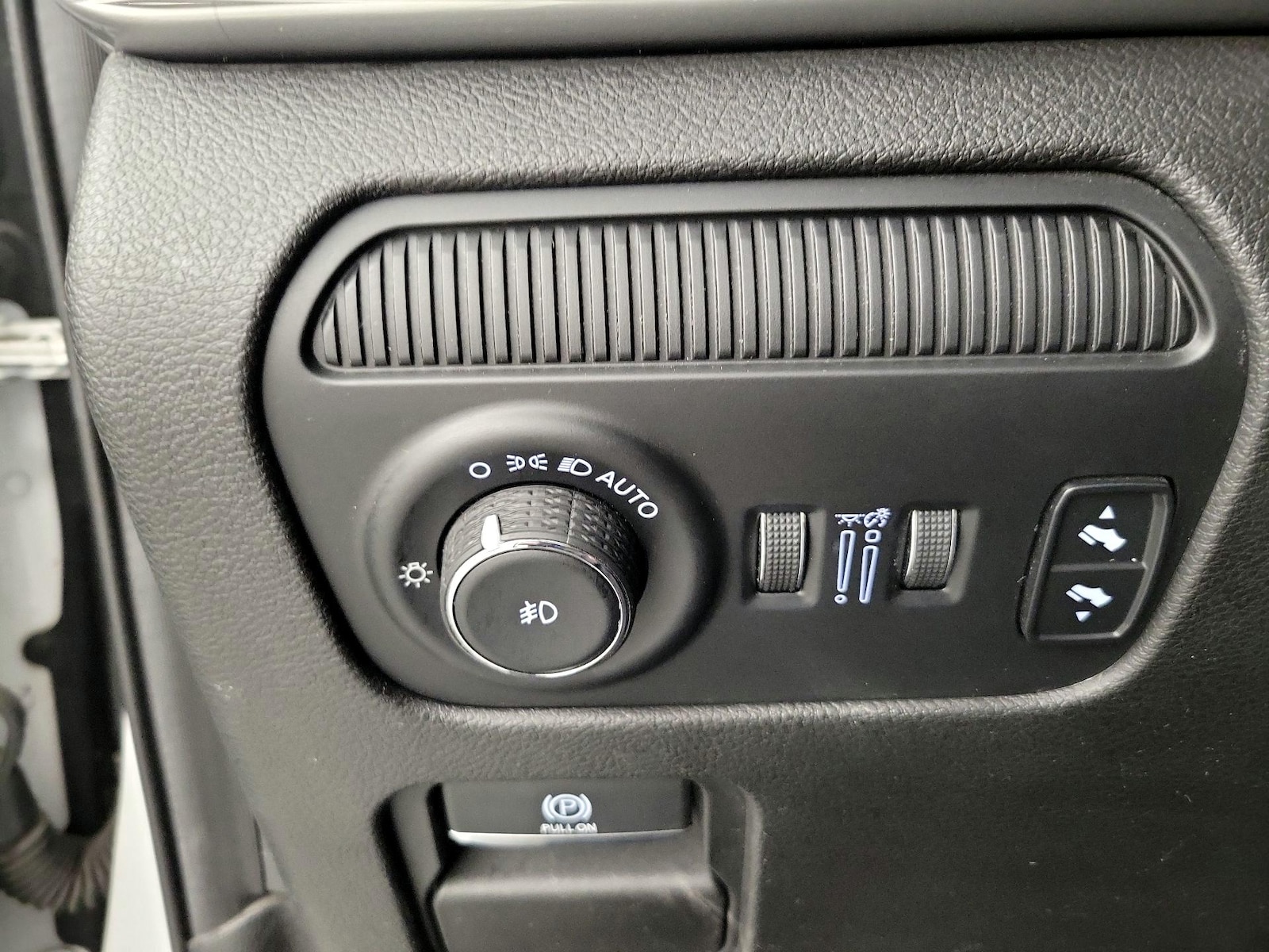 2022 Jeep Wagoneer Series II - Photo 14