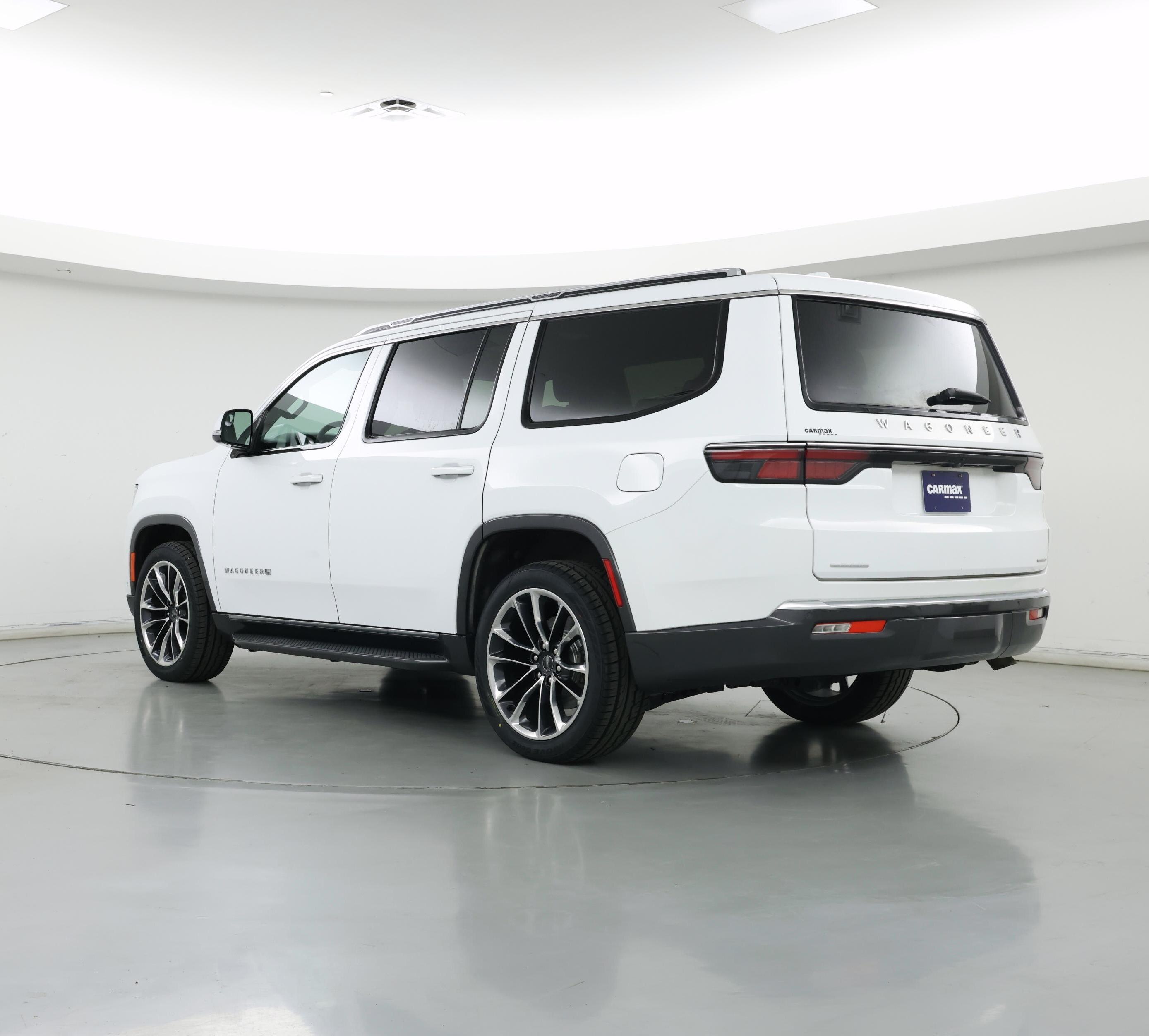 Thumbnail: 2022 Jeep Wagoneer - 2