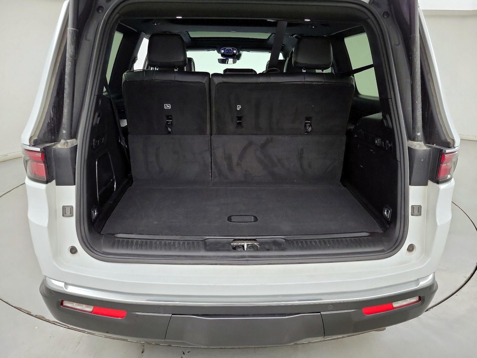 2022 Jeep Wagoneer Series II - Photo 24