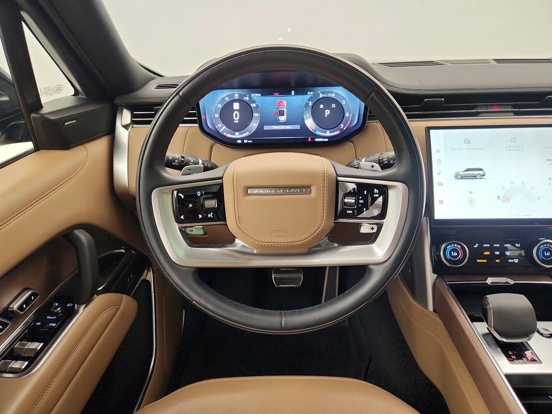 Thumbnail: 2023 Land Rover Range Rover - 10