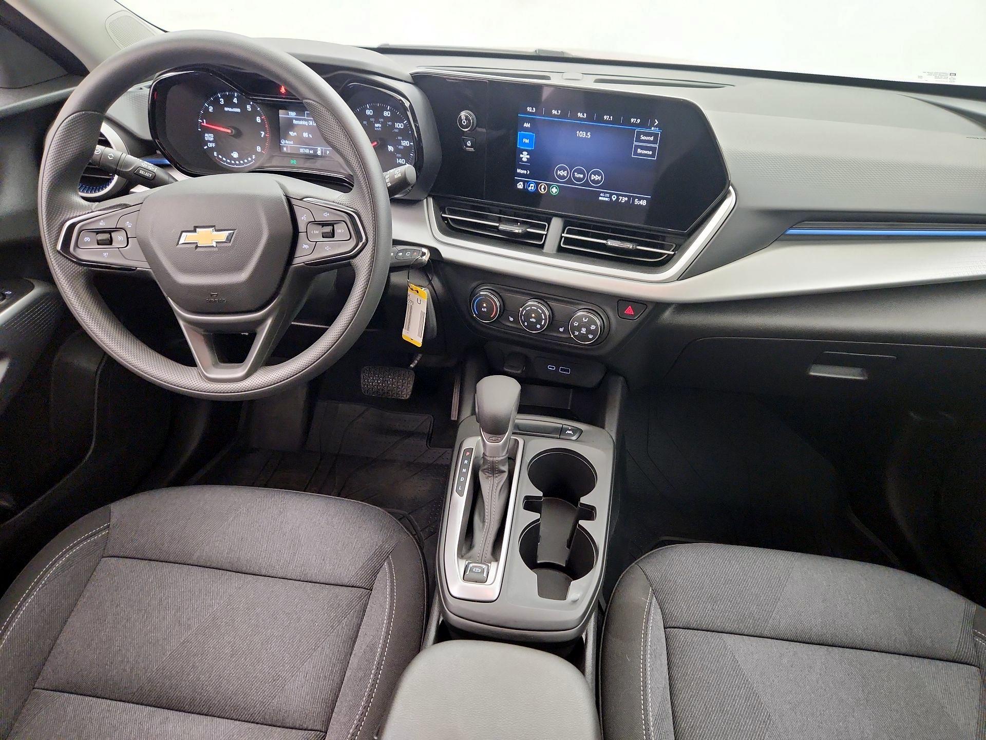 Thumbnail: 2024 Chevrolet Trax - 9