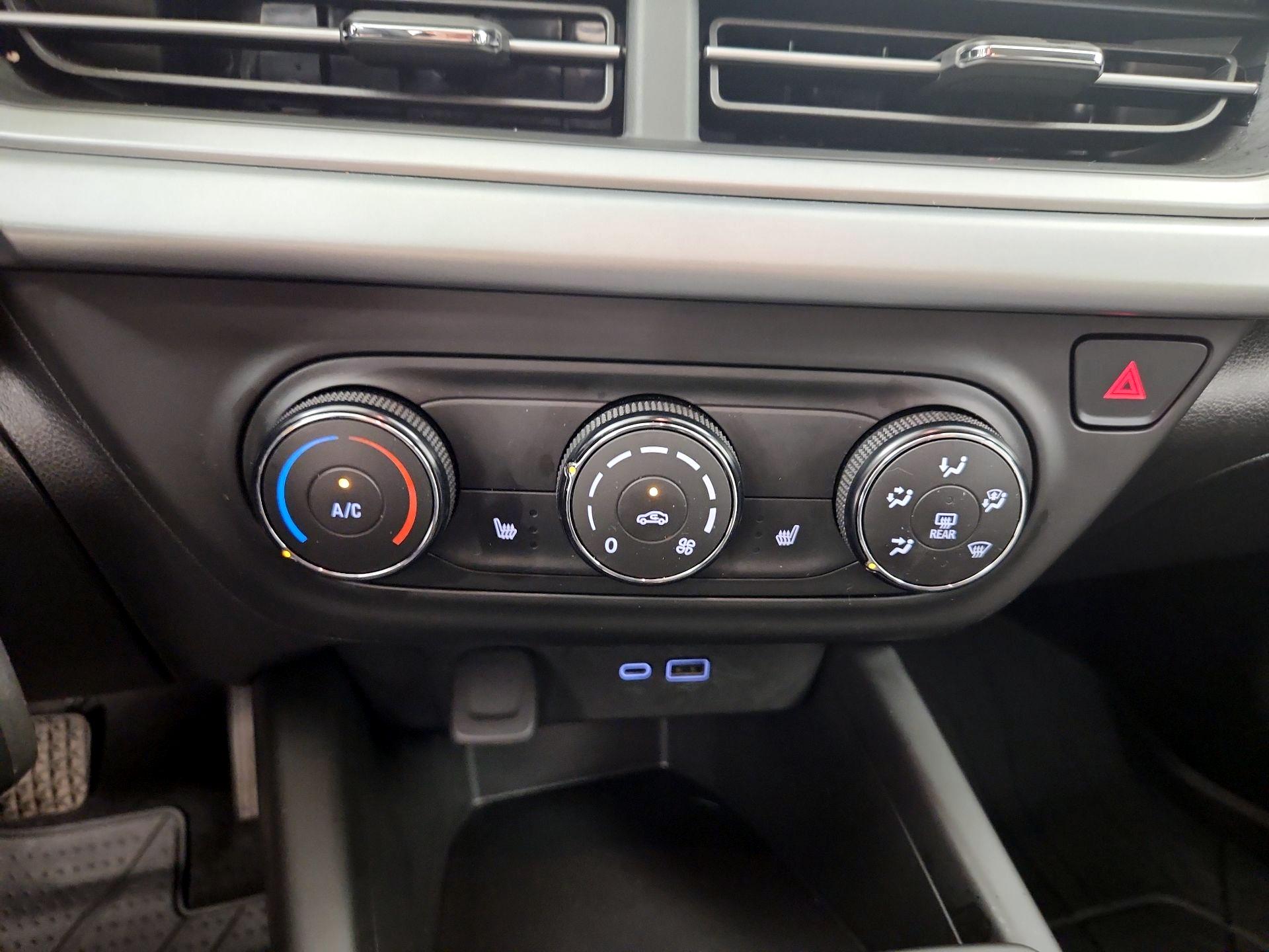 Thumbnail: 2024 Chevrolet Trax - 16