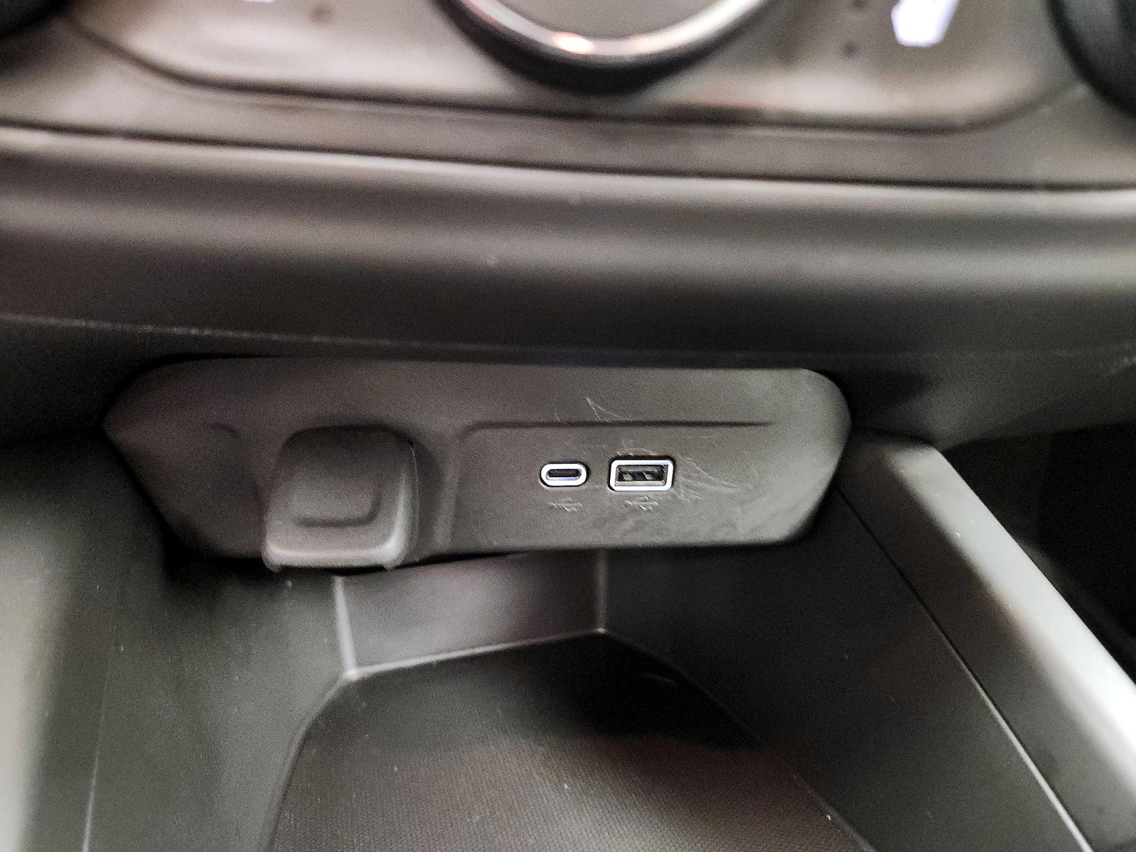 2024 Chevrolet Trax LS - Photo 19