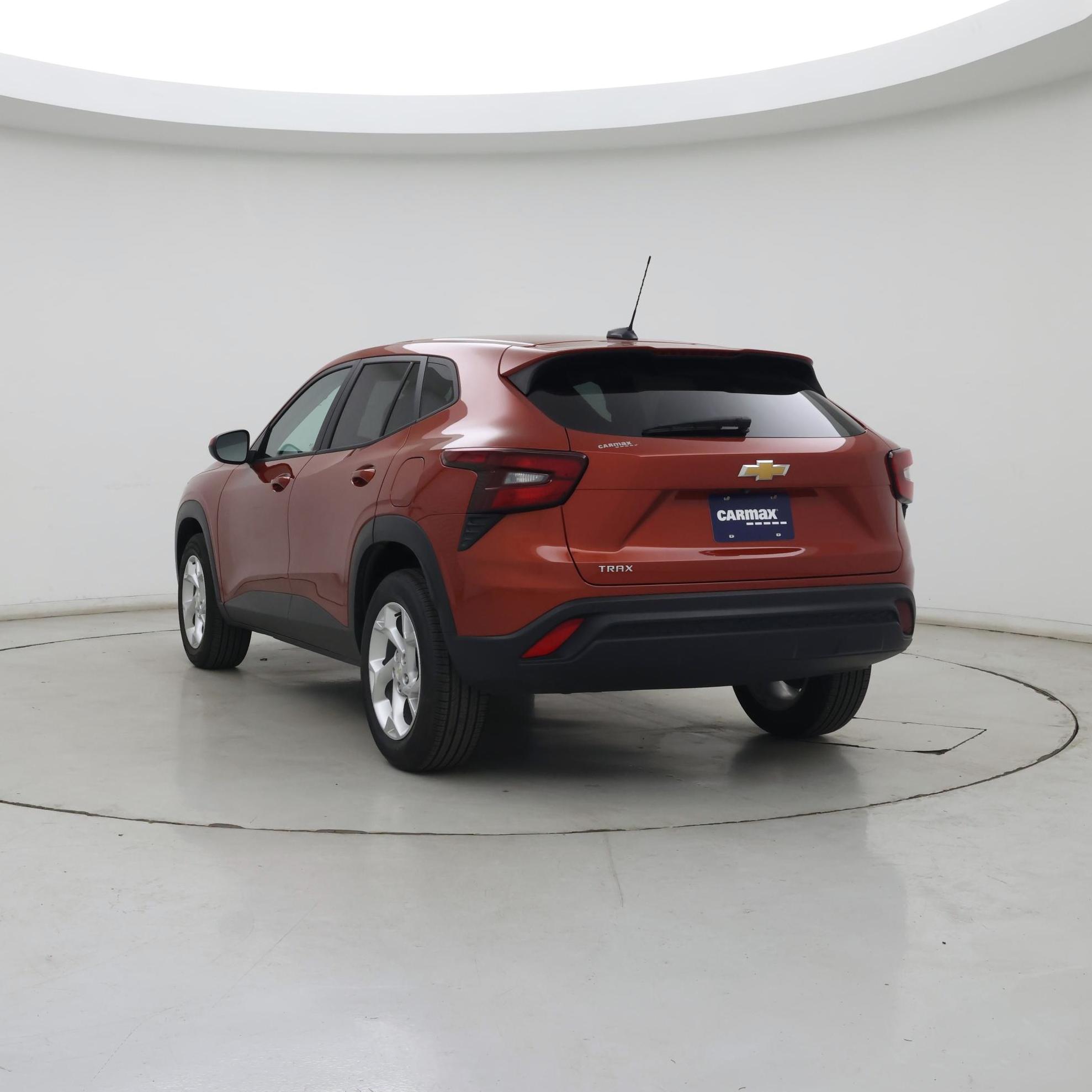 Thumbnail: 2024 Chevrolet Trax - 2