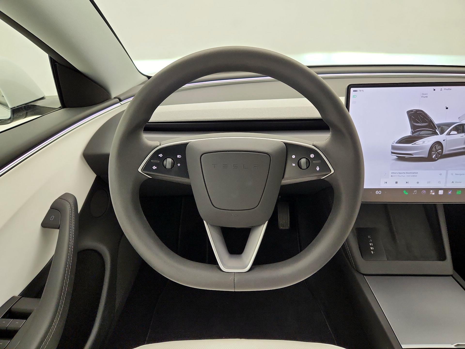 Thumbnail: 2025 Tesla Model 3 - 10