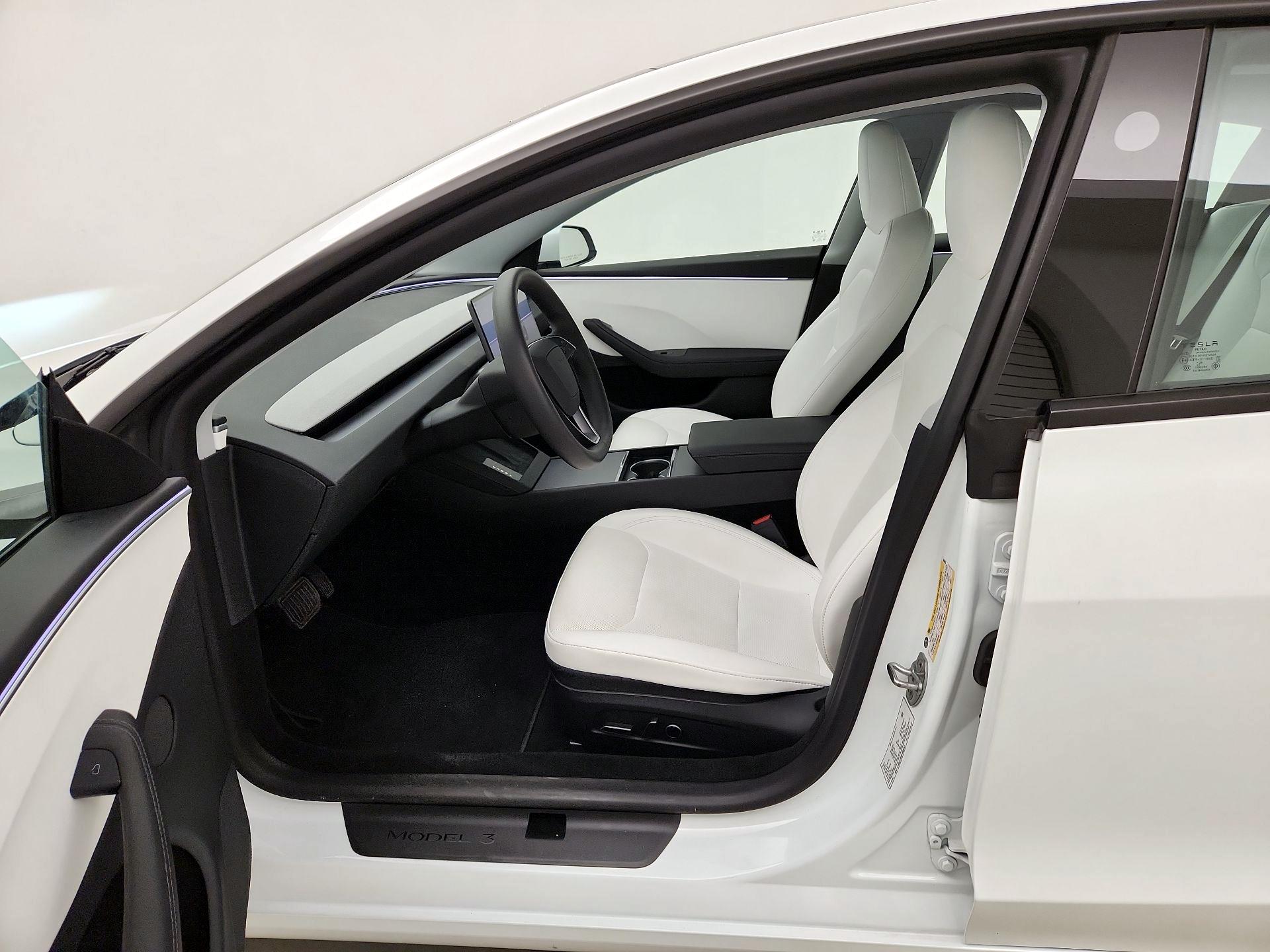 Thumbnail: 2025 Tesla Model 3 - 11