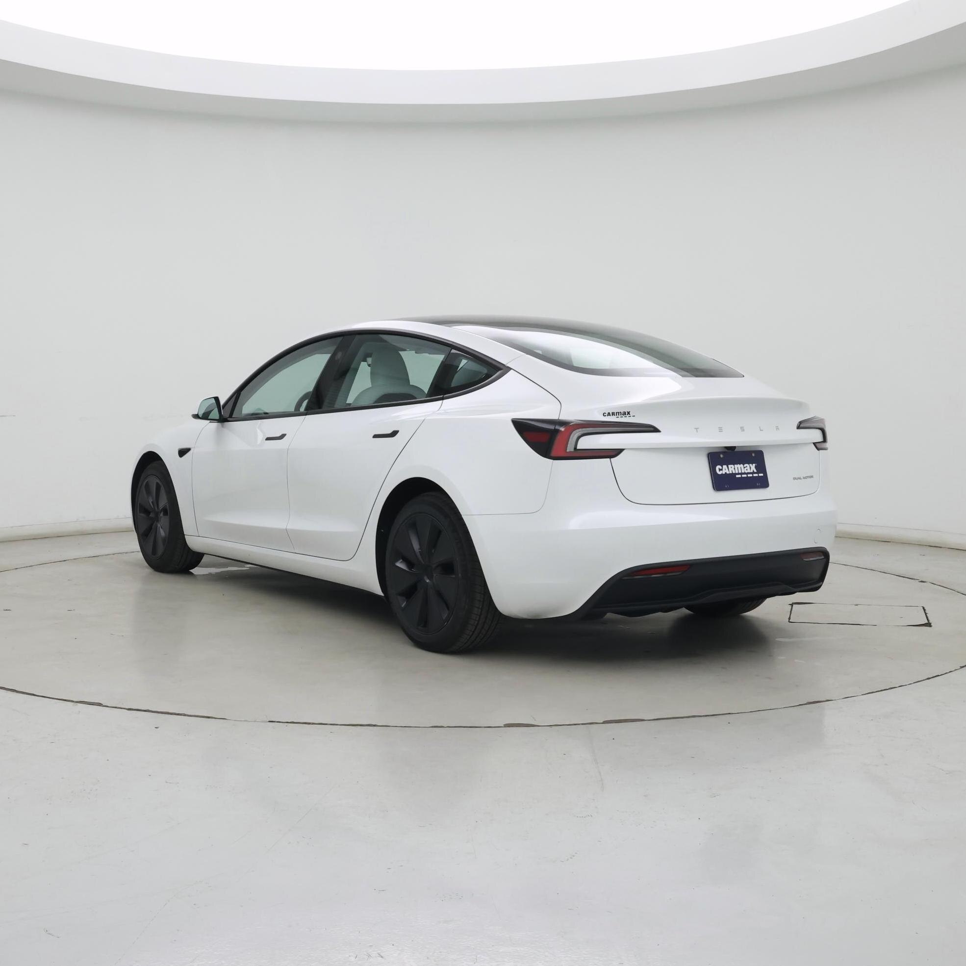Thumbnail: 2025 Tesla Model 3 - 2