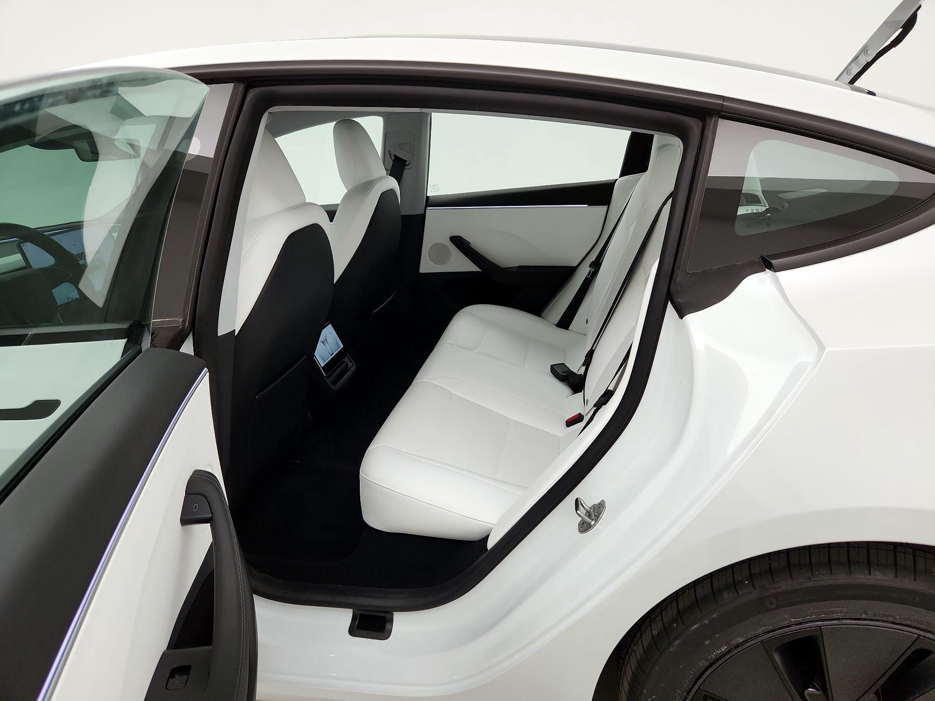 Thumbnail: 2025 Tesla Model 3 - 19