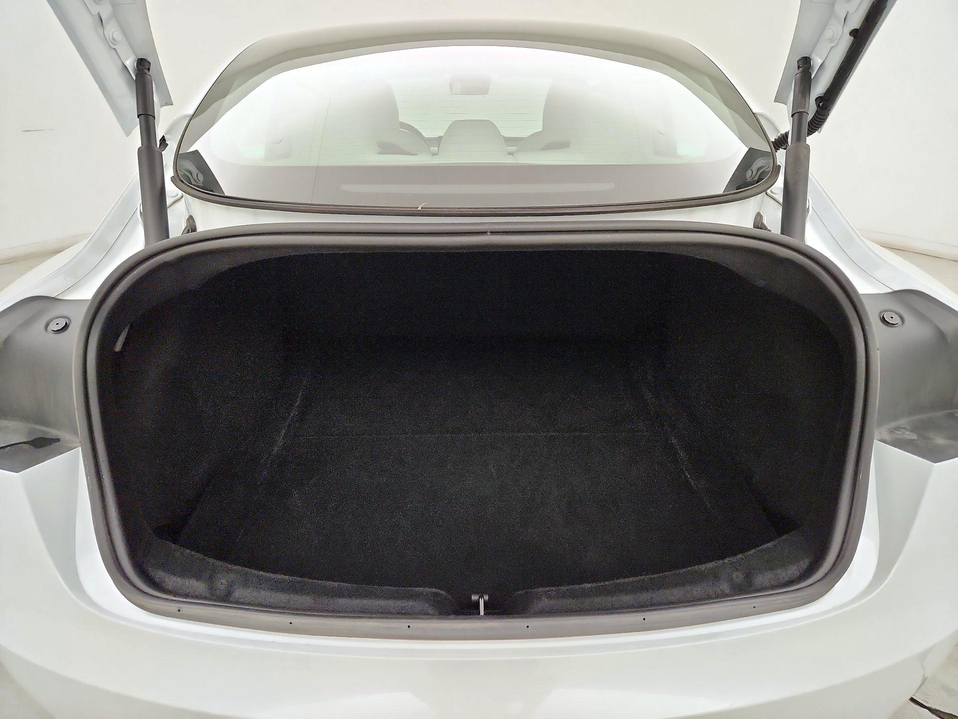 Thumbnail: 2025 Tesla Model 3 - 20