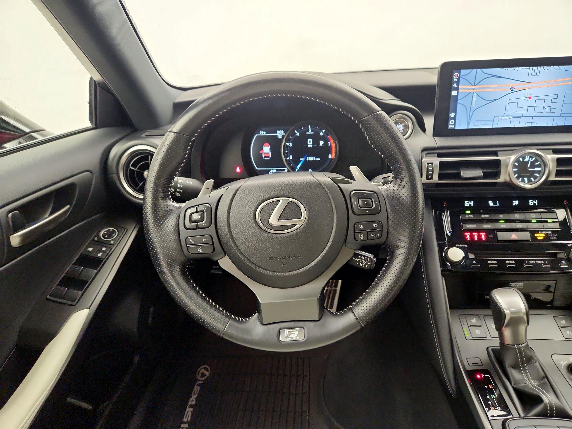 Thumbnail: 2022 Lexus IS - 10