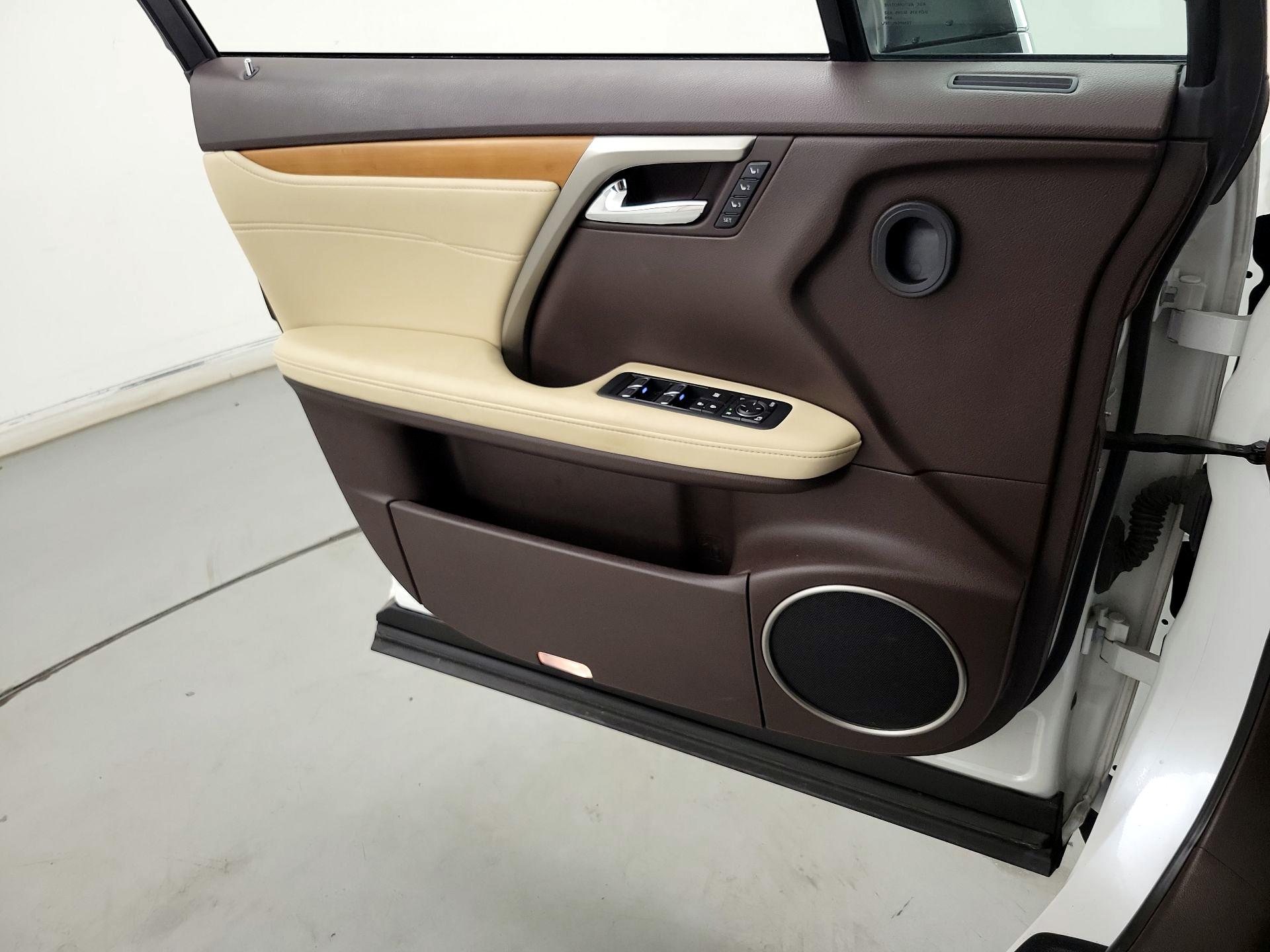 Thumbnail: 2019 Lexus RX - 12