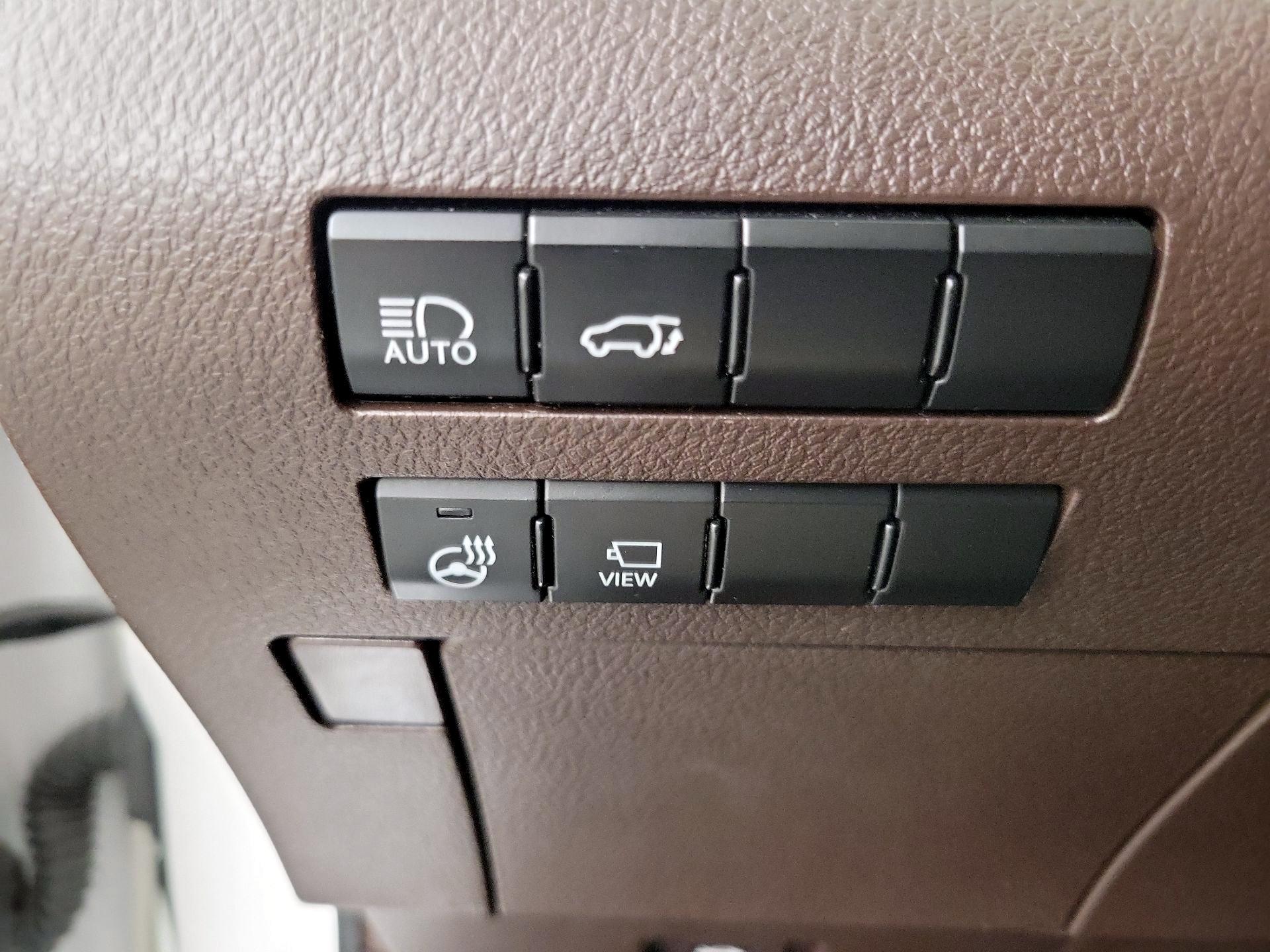 Thumbnail: 2019 Lexus RX - 13