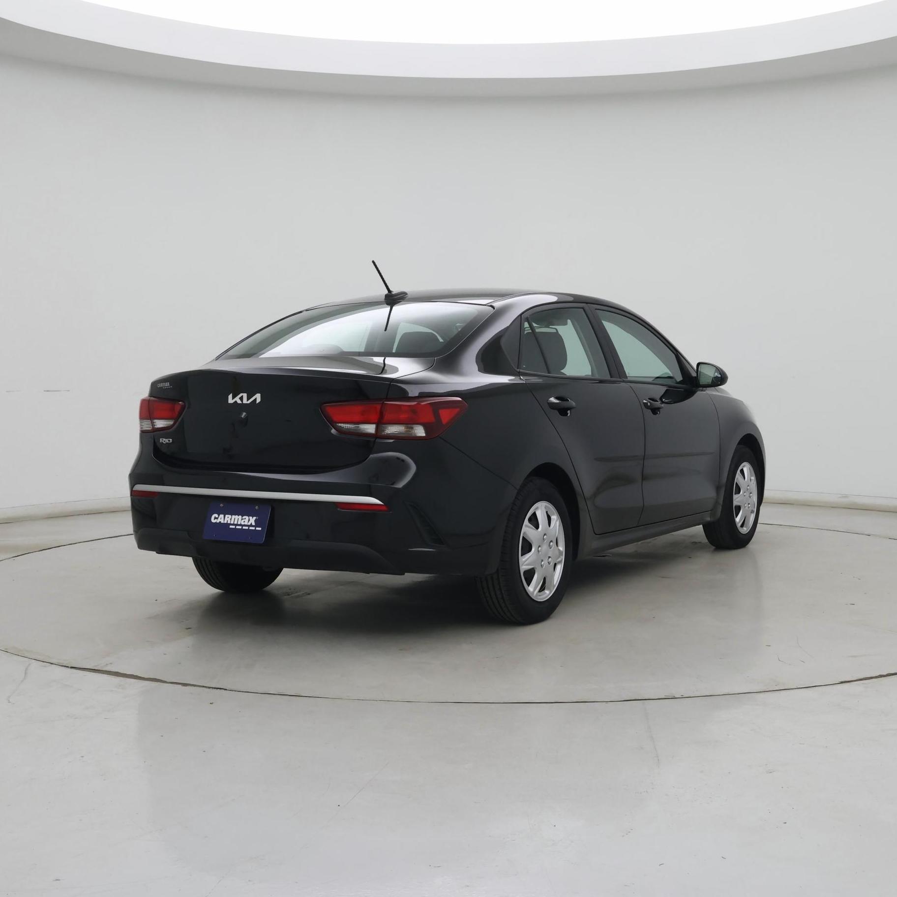 Thumbnail: 2022 Kia Rio - 8