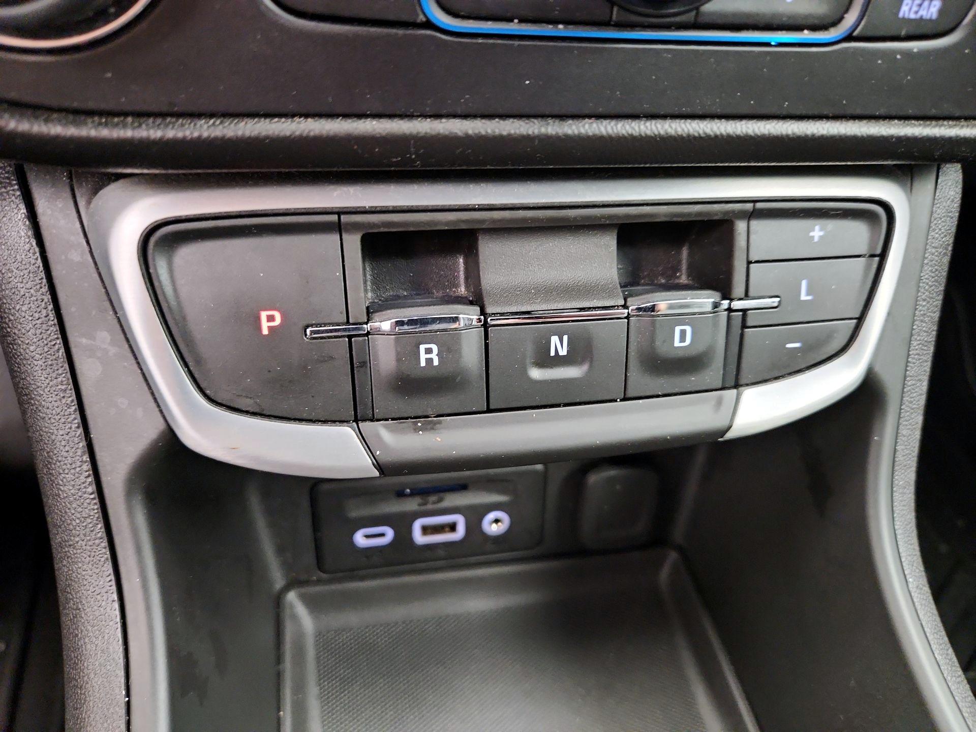 Thumbnail: 2022 GMC Terrain - 17