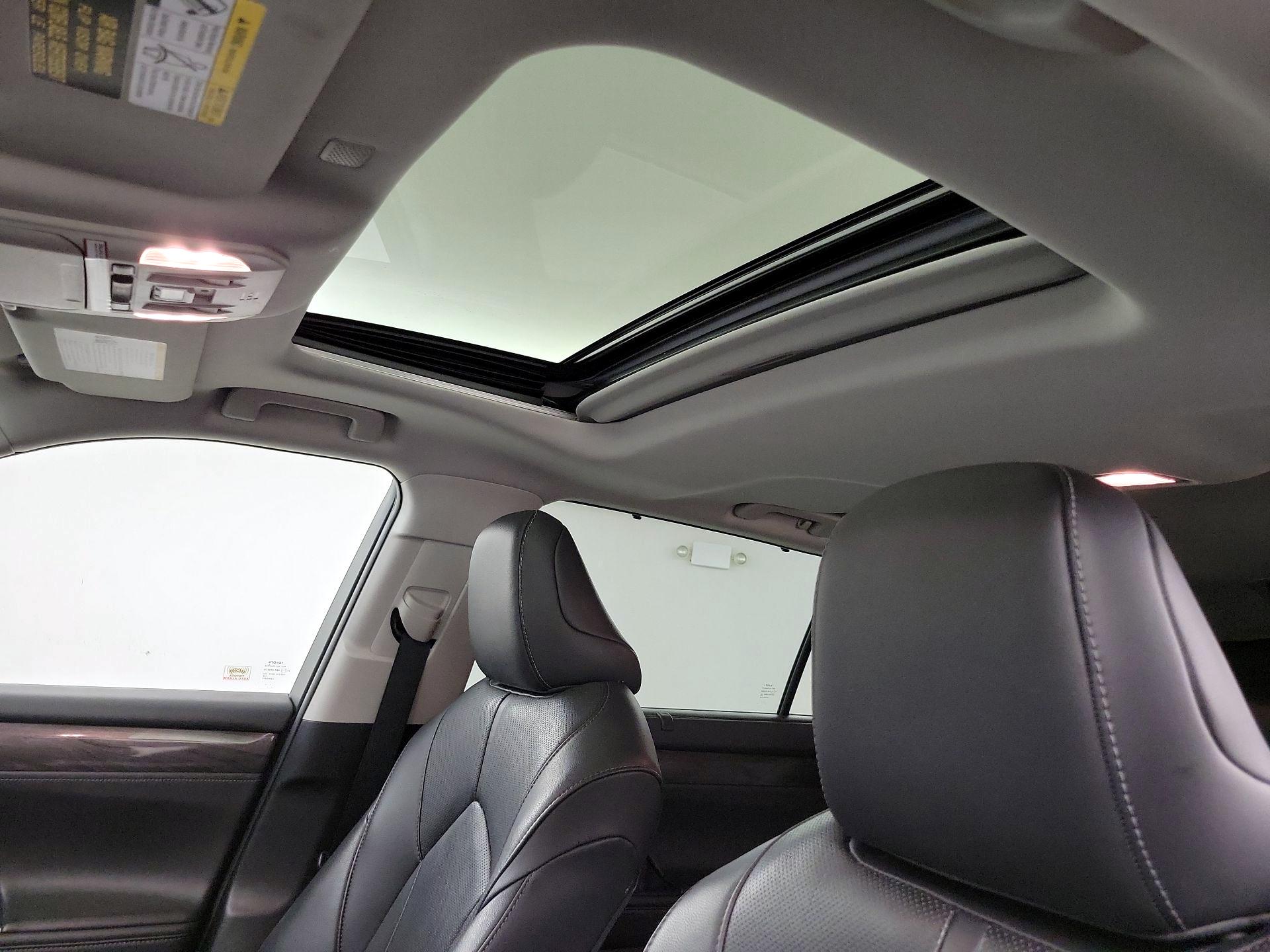 Thumbnail: 2020 Toyota Highlander - 20