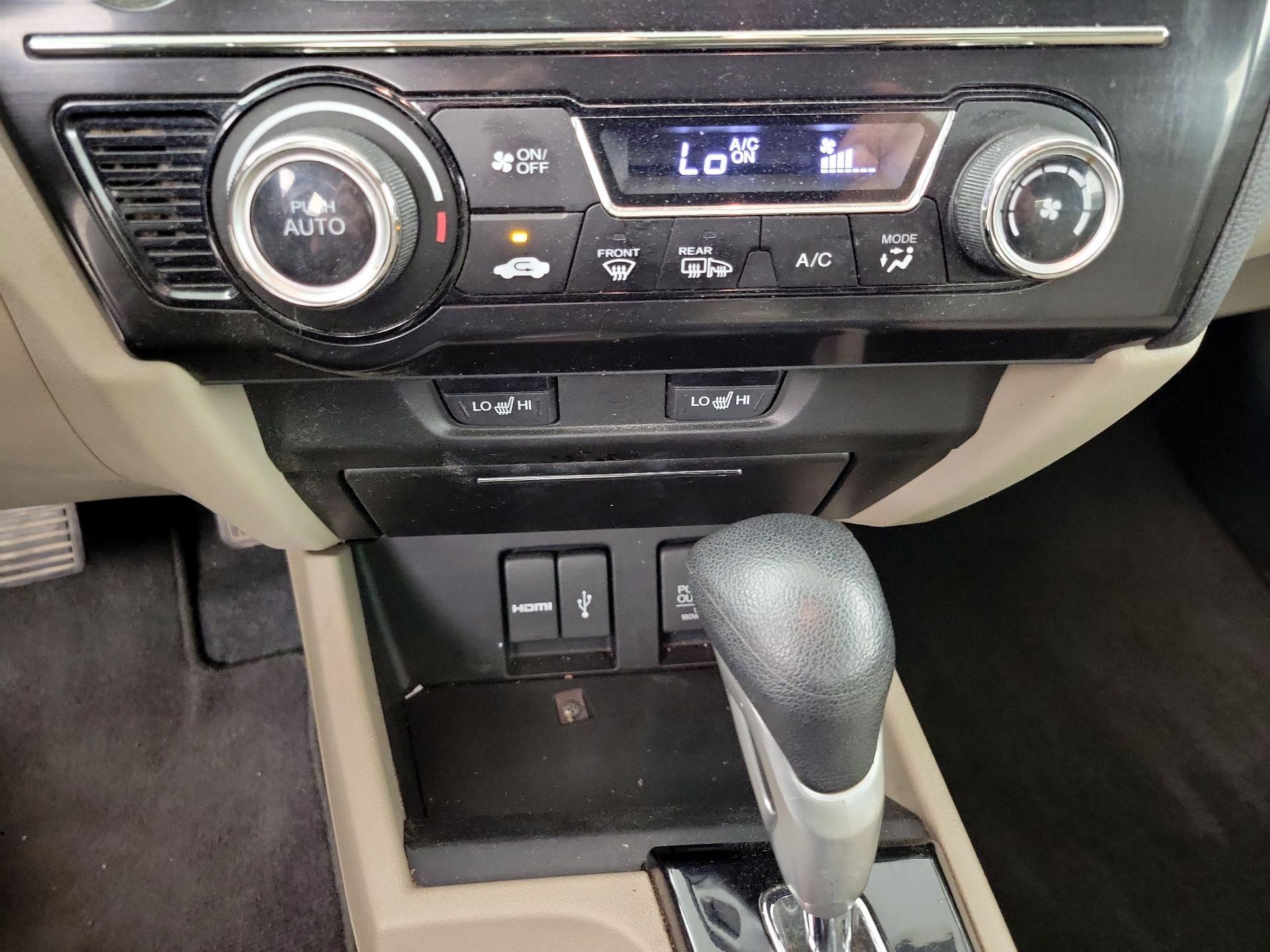 Thumbnail: 2014 Honda Civic - 16